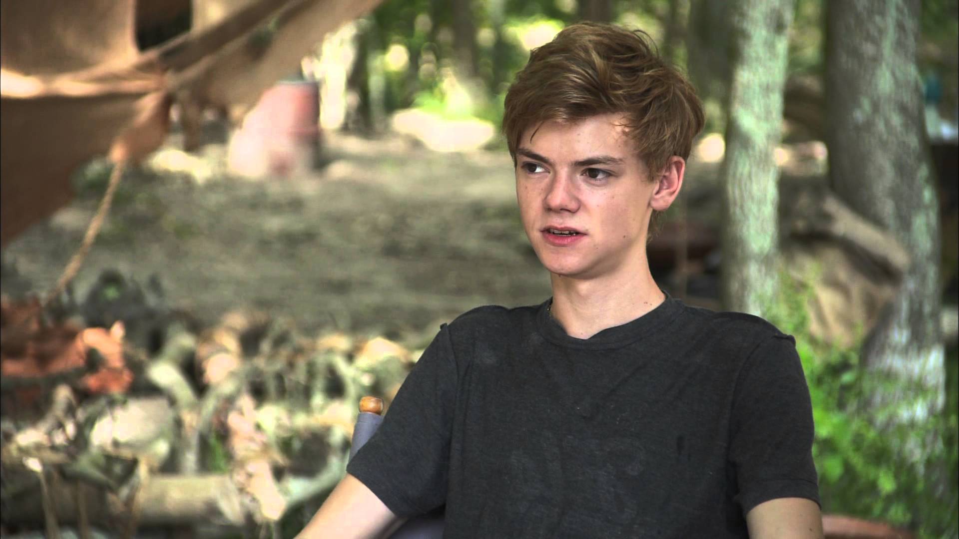 Thomas Sangster Wallpapers Wallpaper Cave