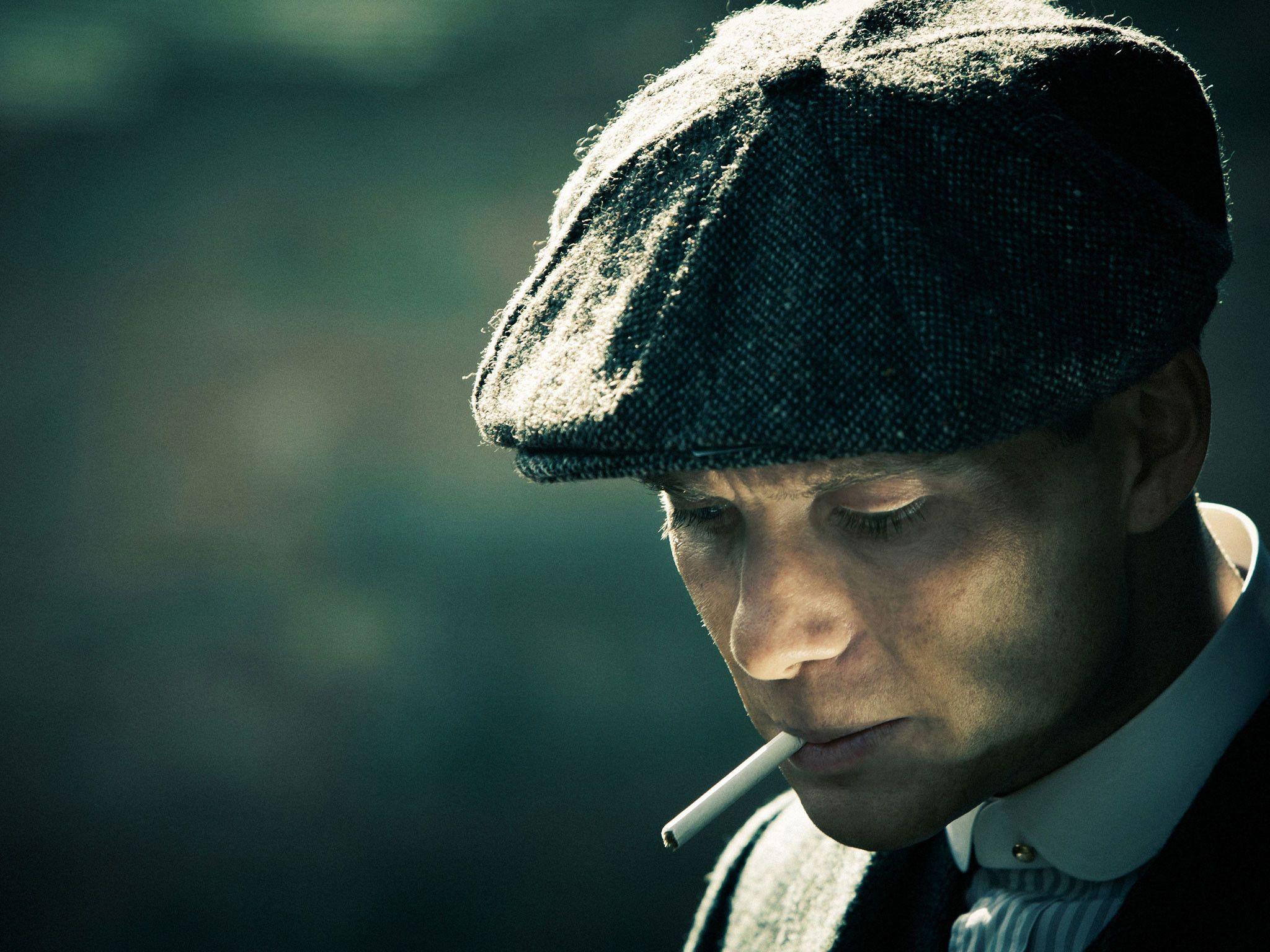 Thomas Shelby Smoking Wallpapers Wallpaper Cave