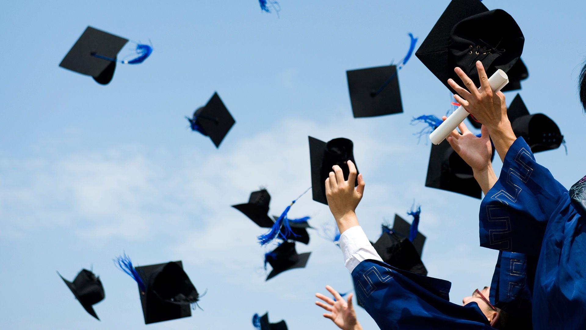 31,000+ Graduation Pictures Freepik