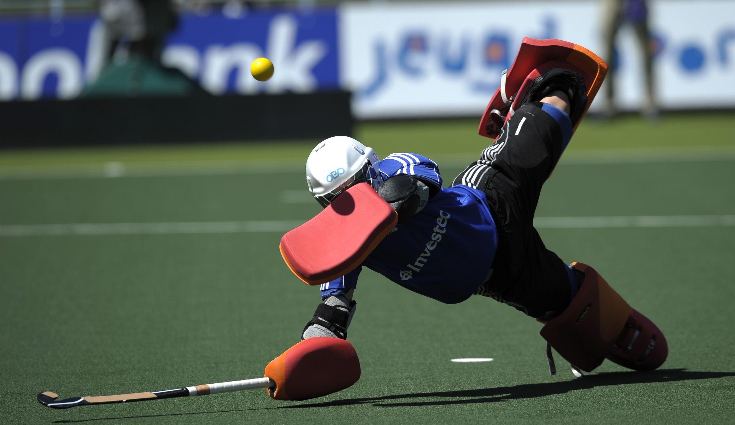 Goalkeeper Saves Wallpapers Wallpaper Cave