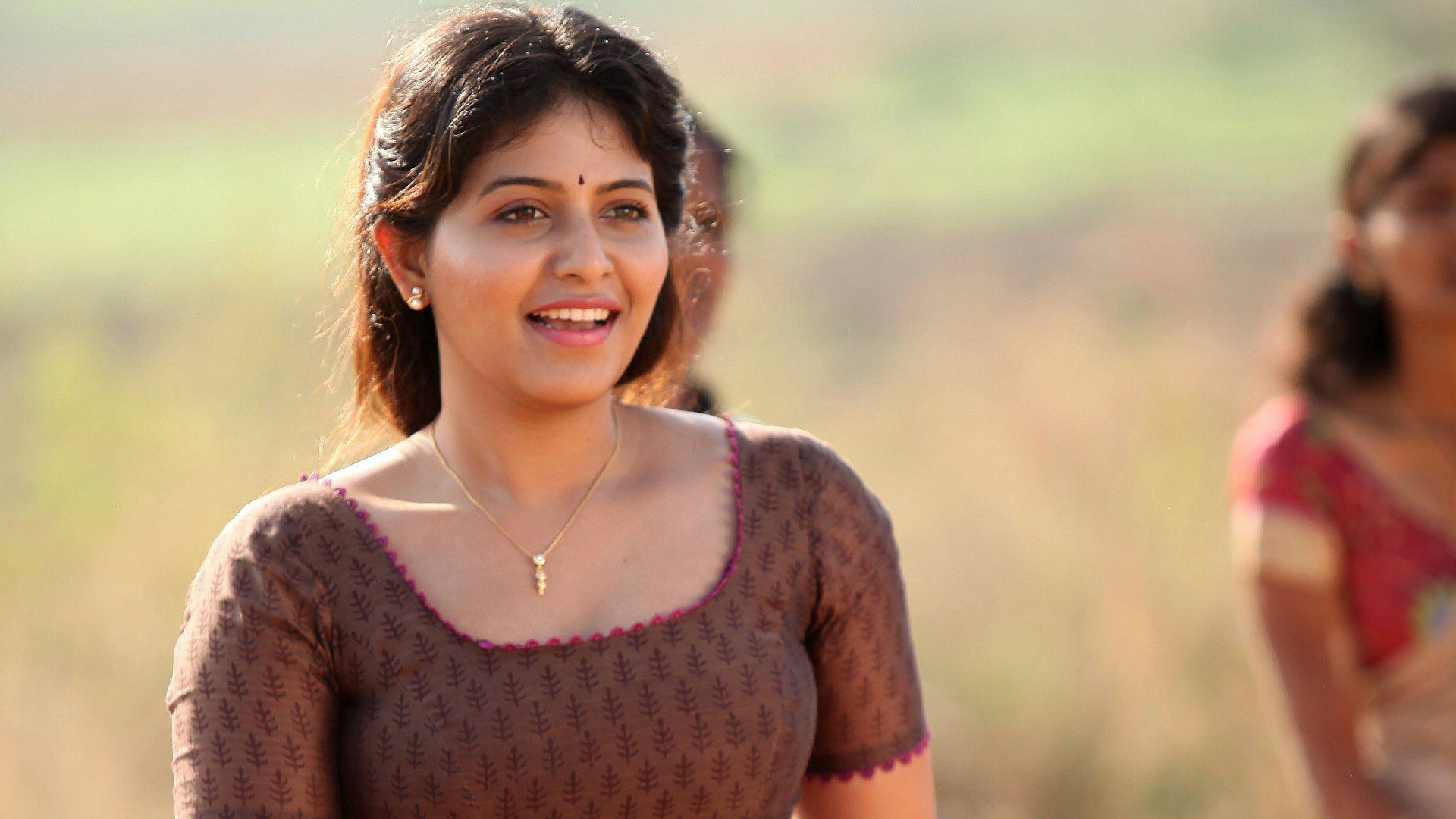 Tamil Actress HD Wallpapers - Wallpaper Cave