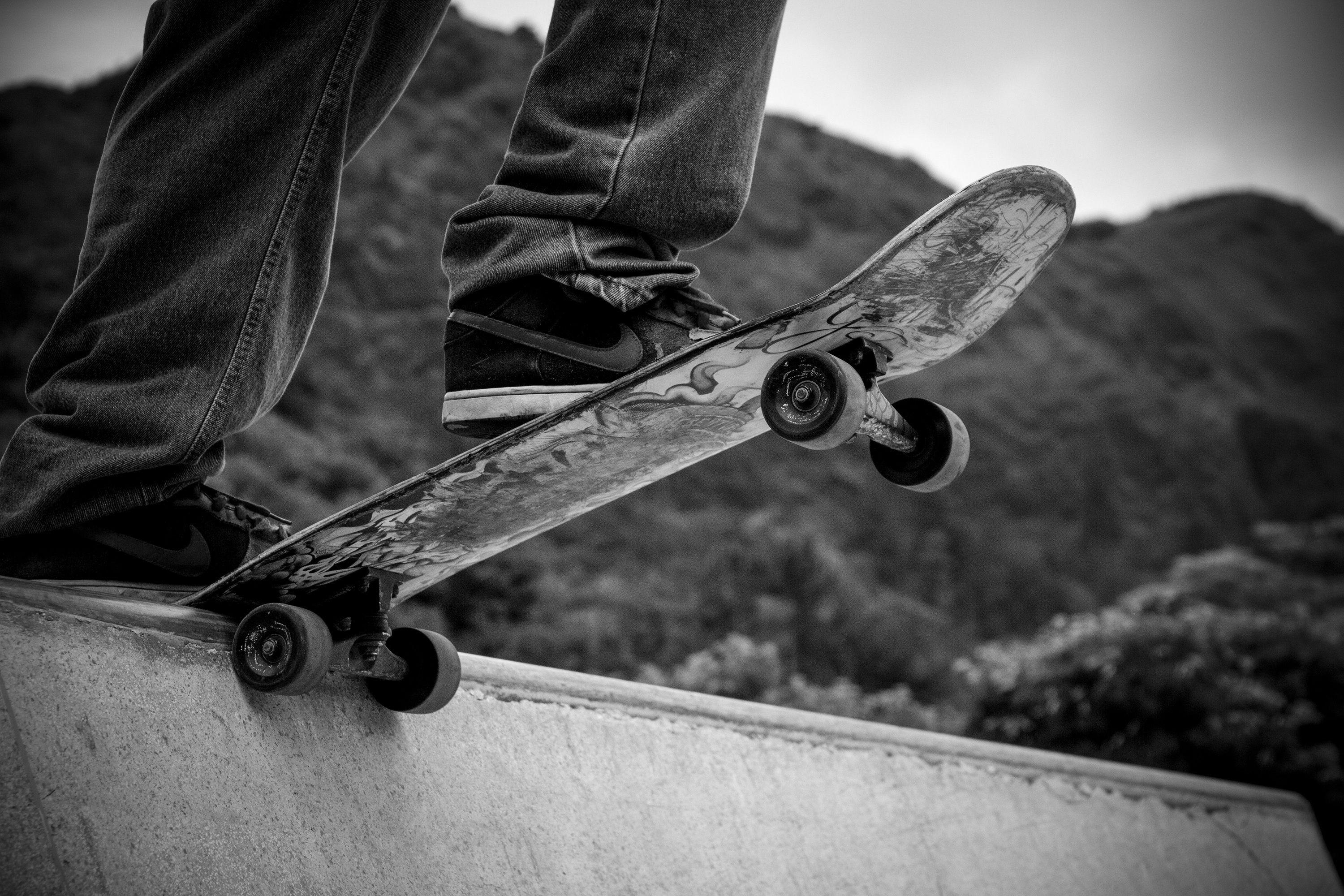 Skateboard Wallpapers Black And White Wallpaper Cave