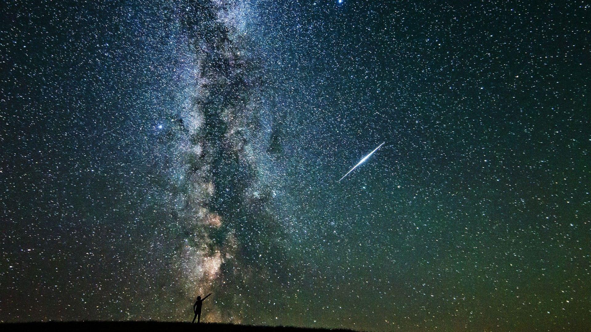 Shooting Stars In The Sky Wallpapers Wallpaper Cave