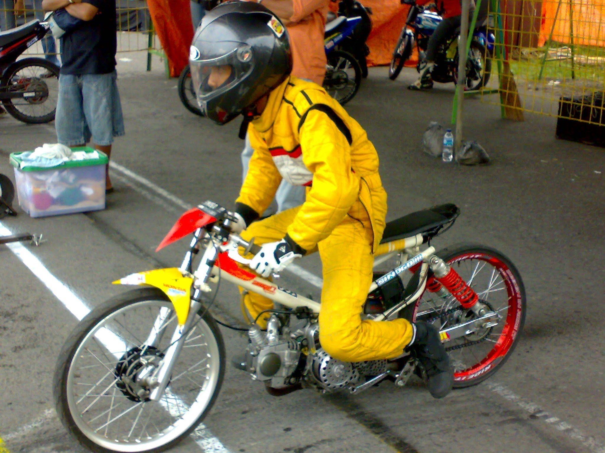 29+ Gambar Kartun Animasi Drag Bike Kumpulan Gambar Kartun