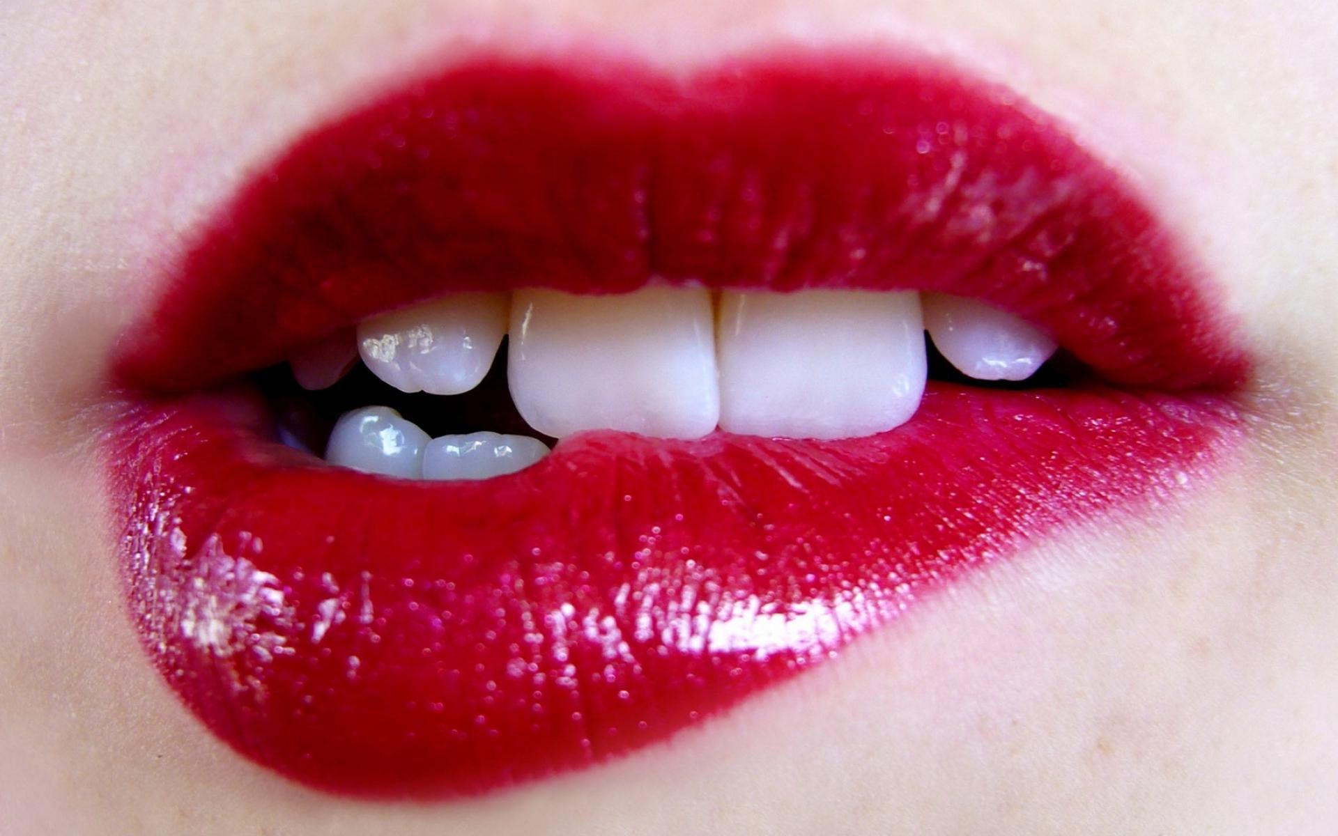 Red Lips Hd Wallpapers For Mobile