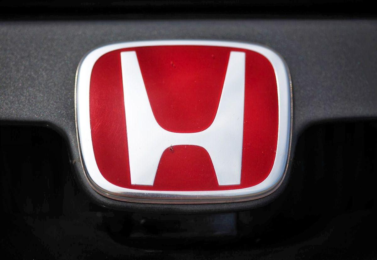 Red Honda Emblem Wallpaper