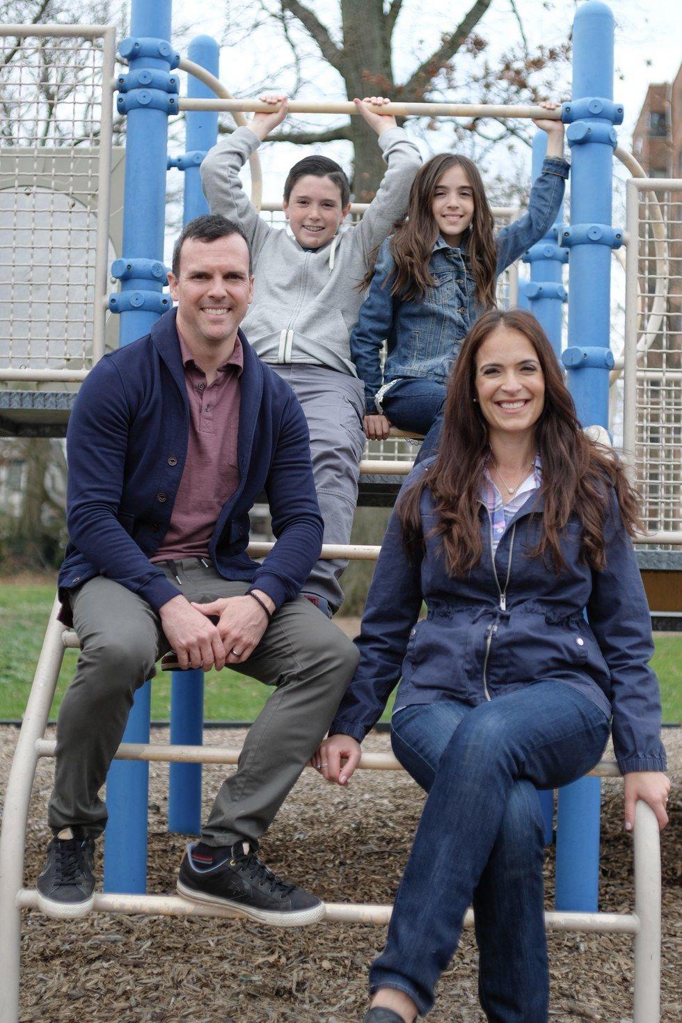 Eh Bee Family Wallpapers Wallpaper Cave