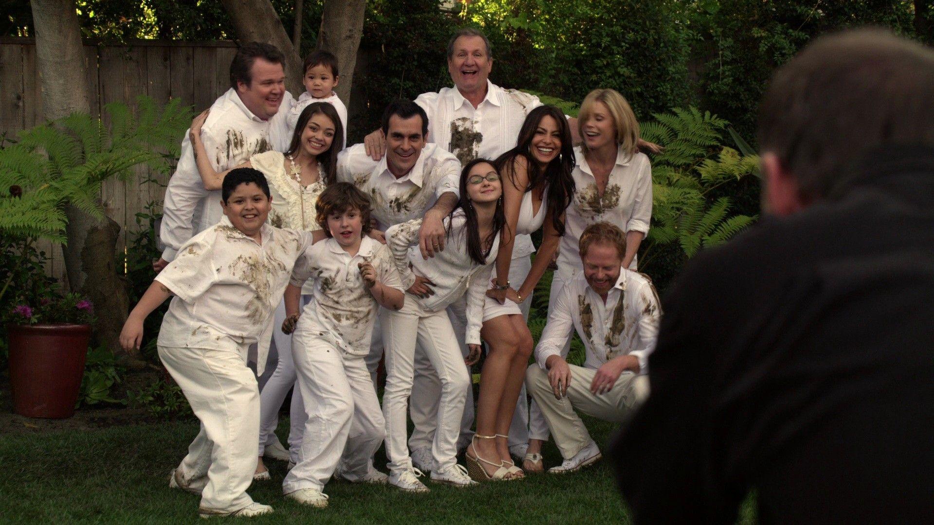 Modern Family HD Wallpapers Wallpaper Cave
