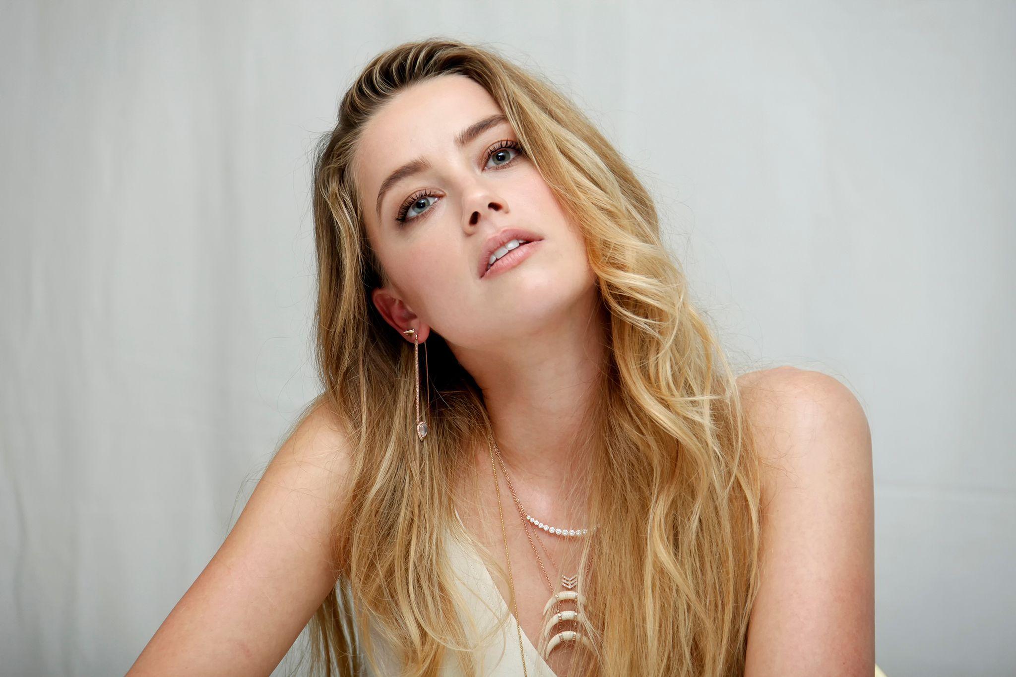 Aquaman Amber Heard Wallpapers Wallpaper Cave
