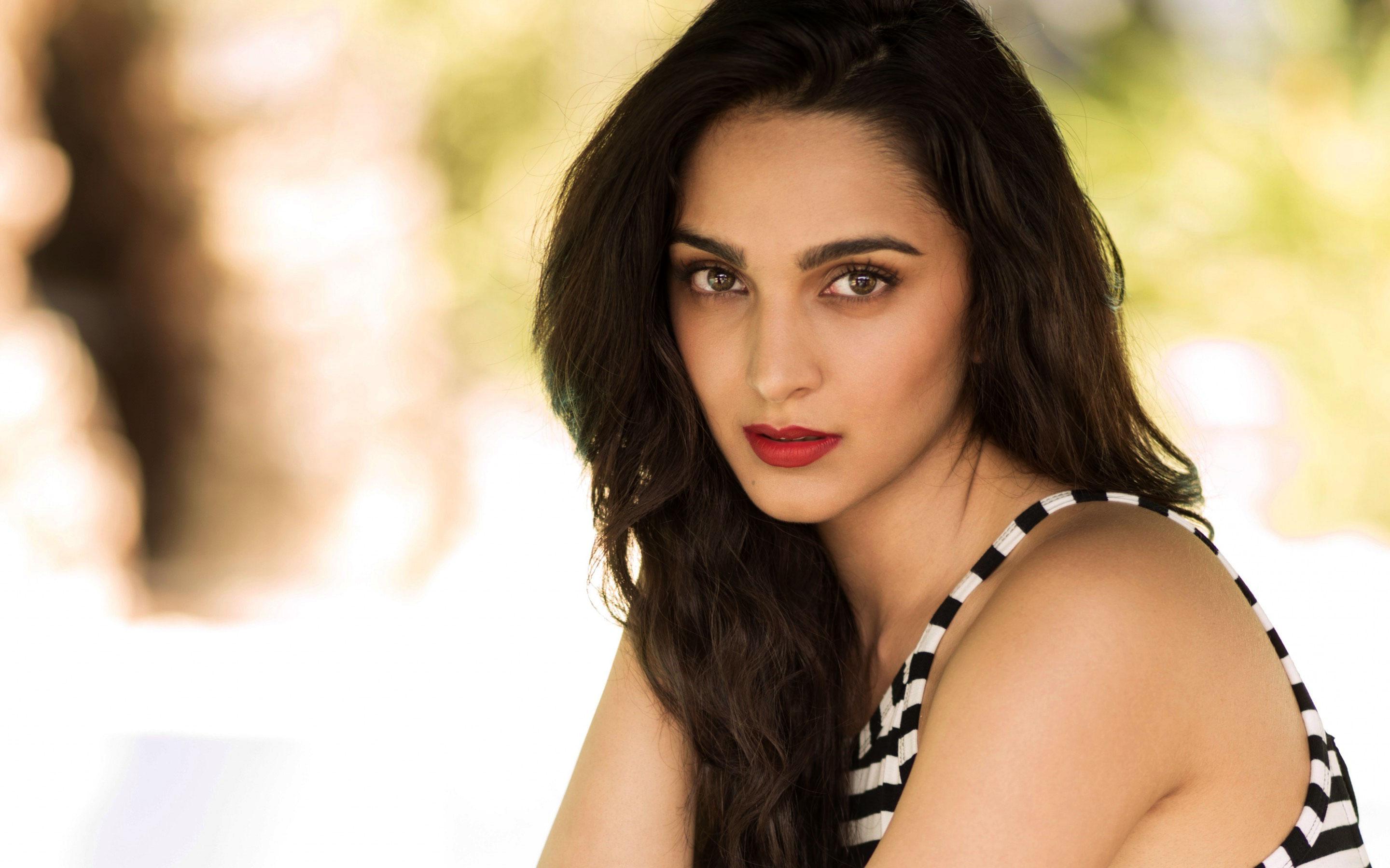 Kiara Advani Wallpapers Wallpaper Cave