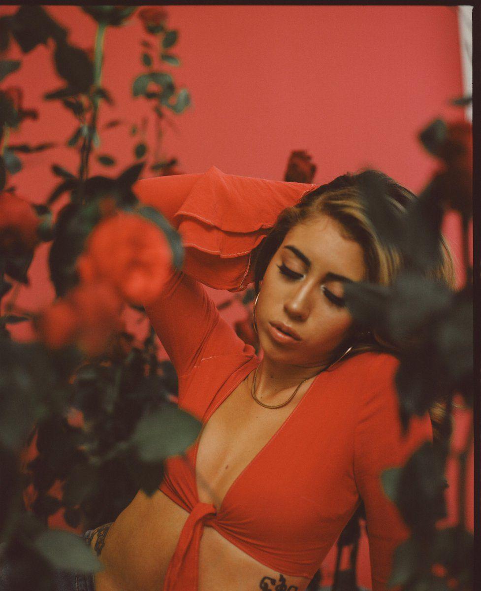 Kali Uchis Wallpapers Wallpaper Cave