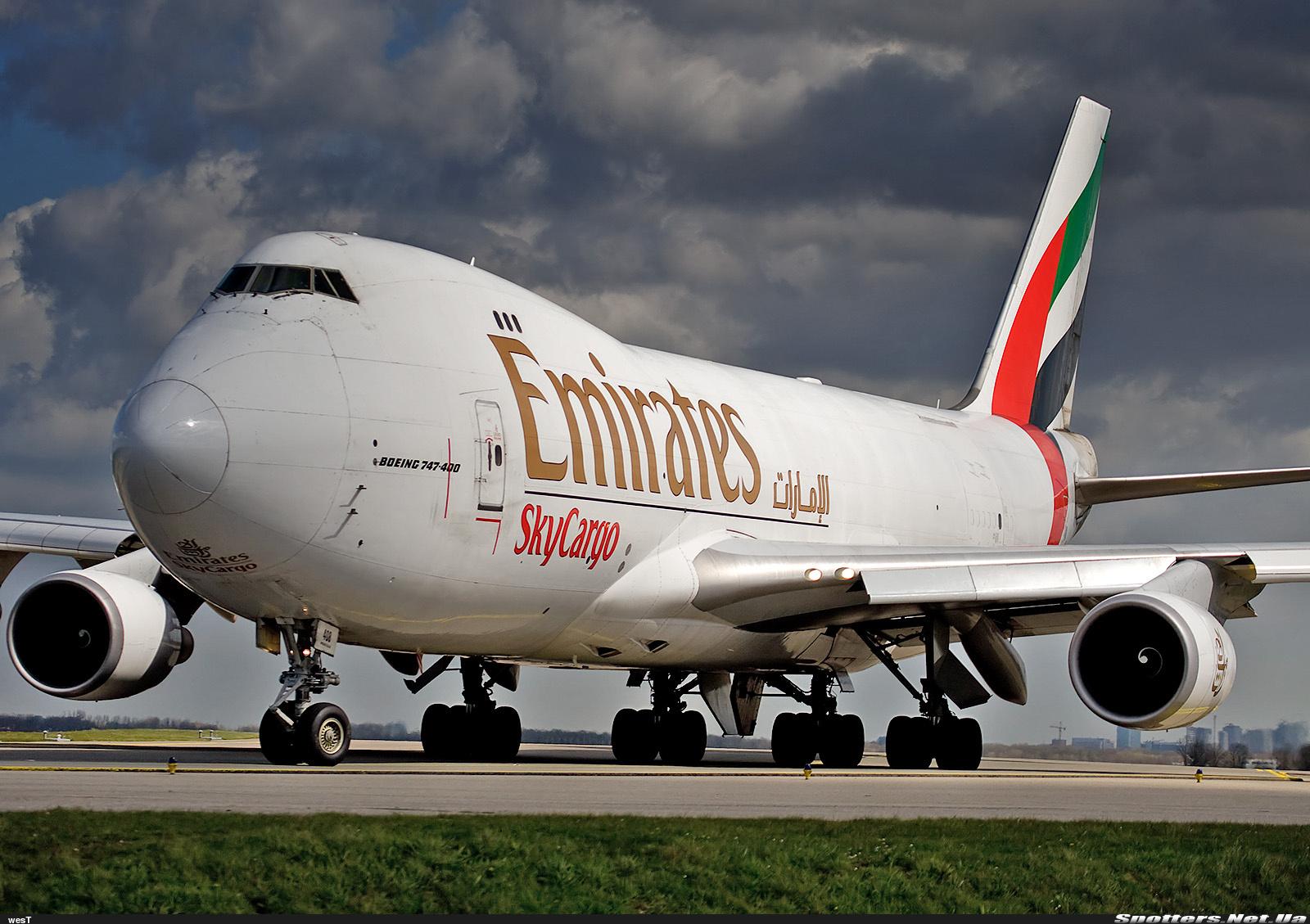 Emirates Wallpapers Wallpaper Cave