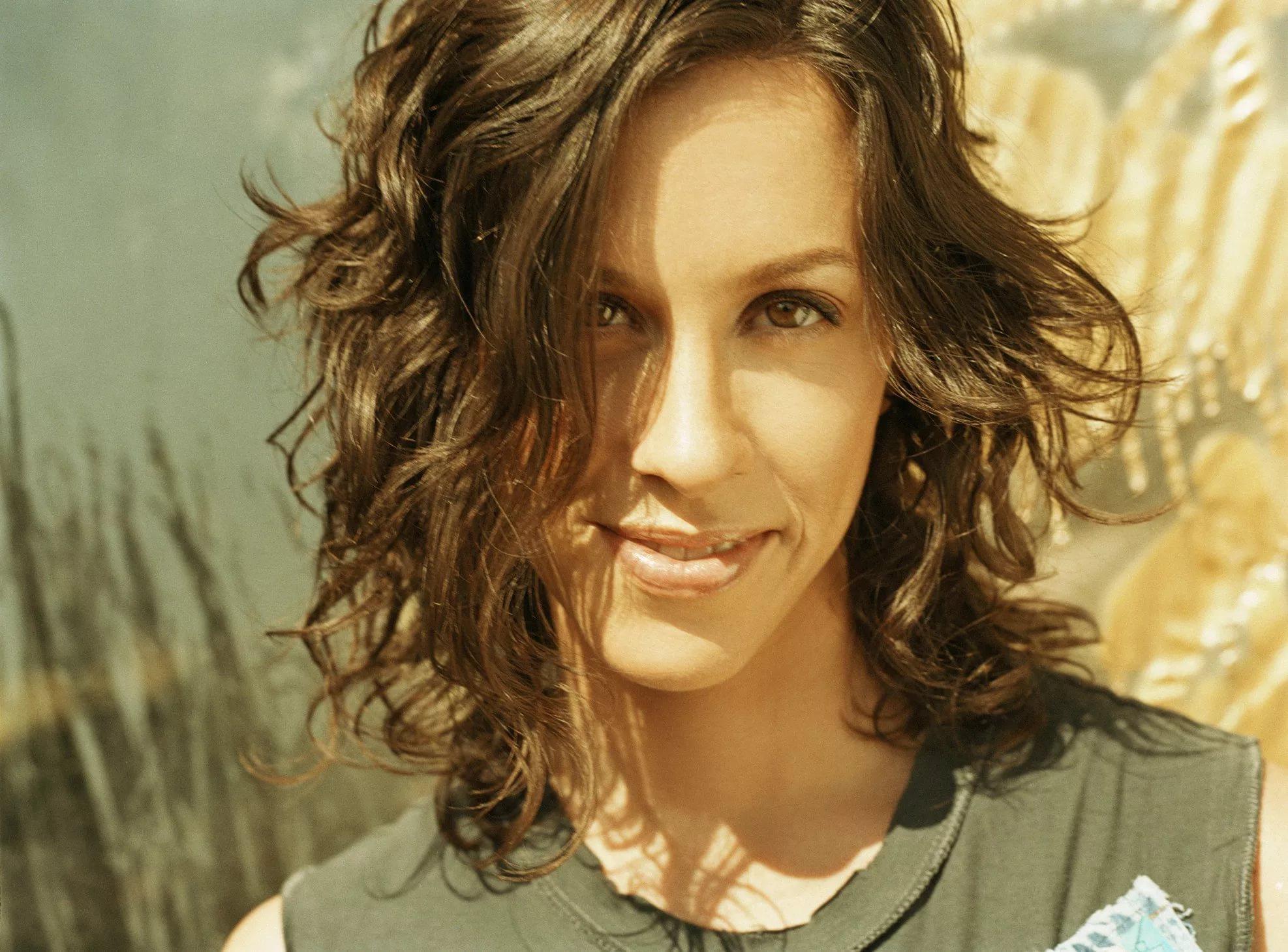 Alanis Morissette Wallpapers Wallpaper Cave