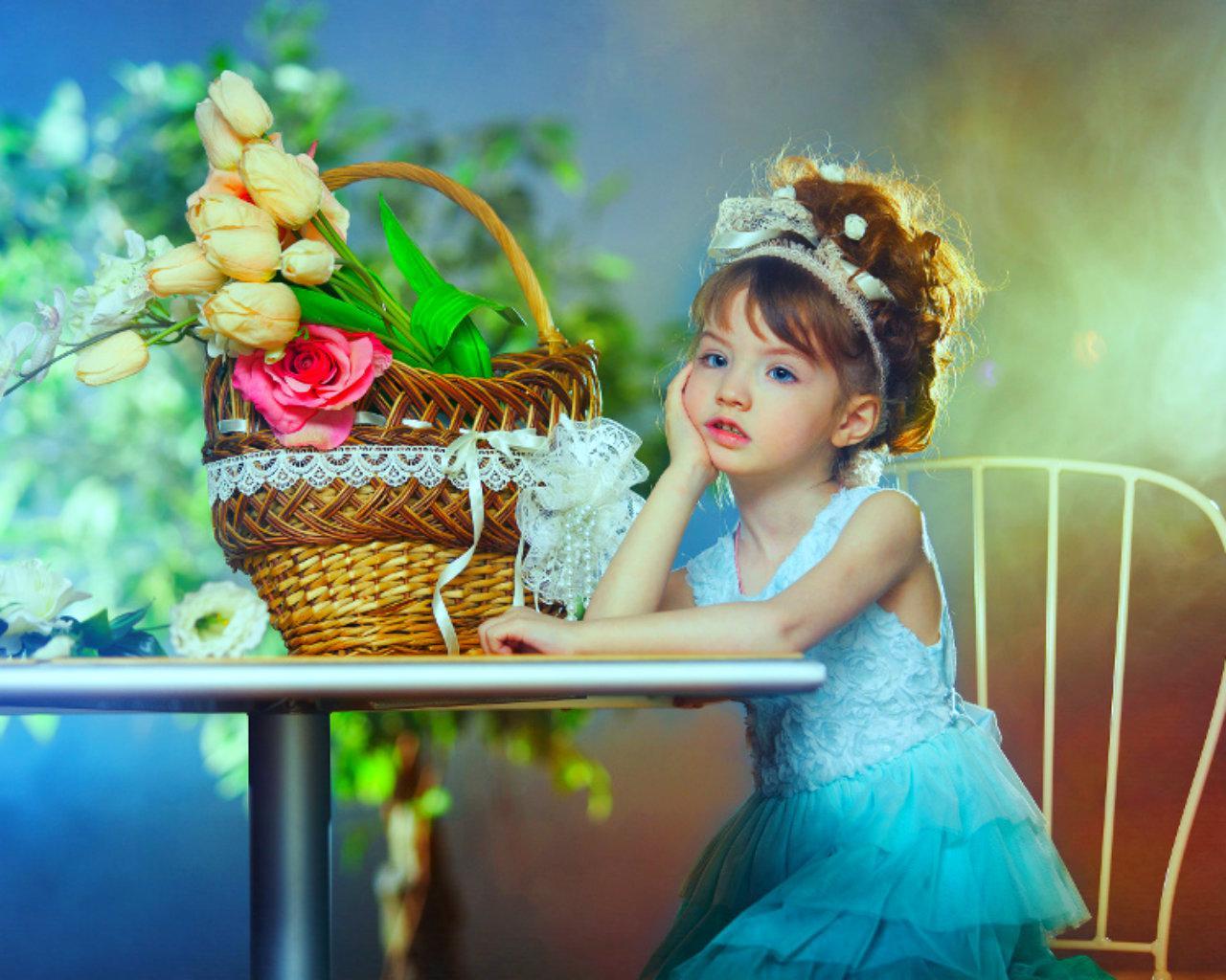 Cute Small Girls Wallpapers Wallpaper Cave