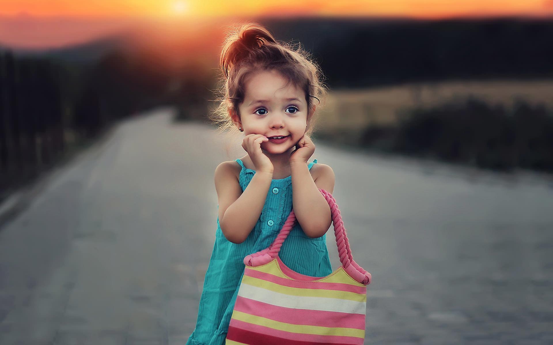 Cute Small Girls Wallpapers Wallpaper Cave