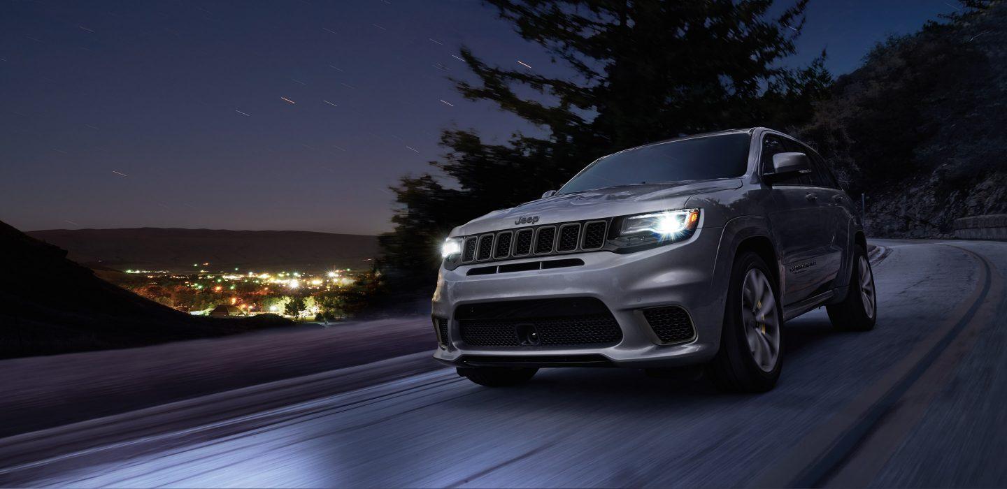 Jeep Grand Cherokee Trackhawk Wallpapers Wallpaper Cave