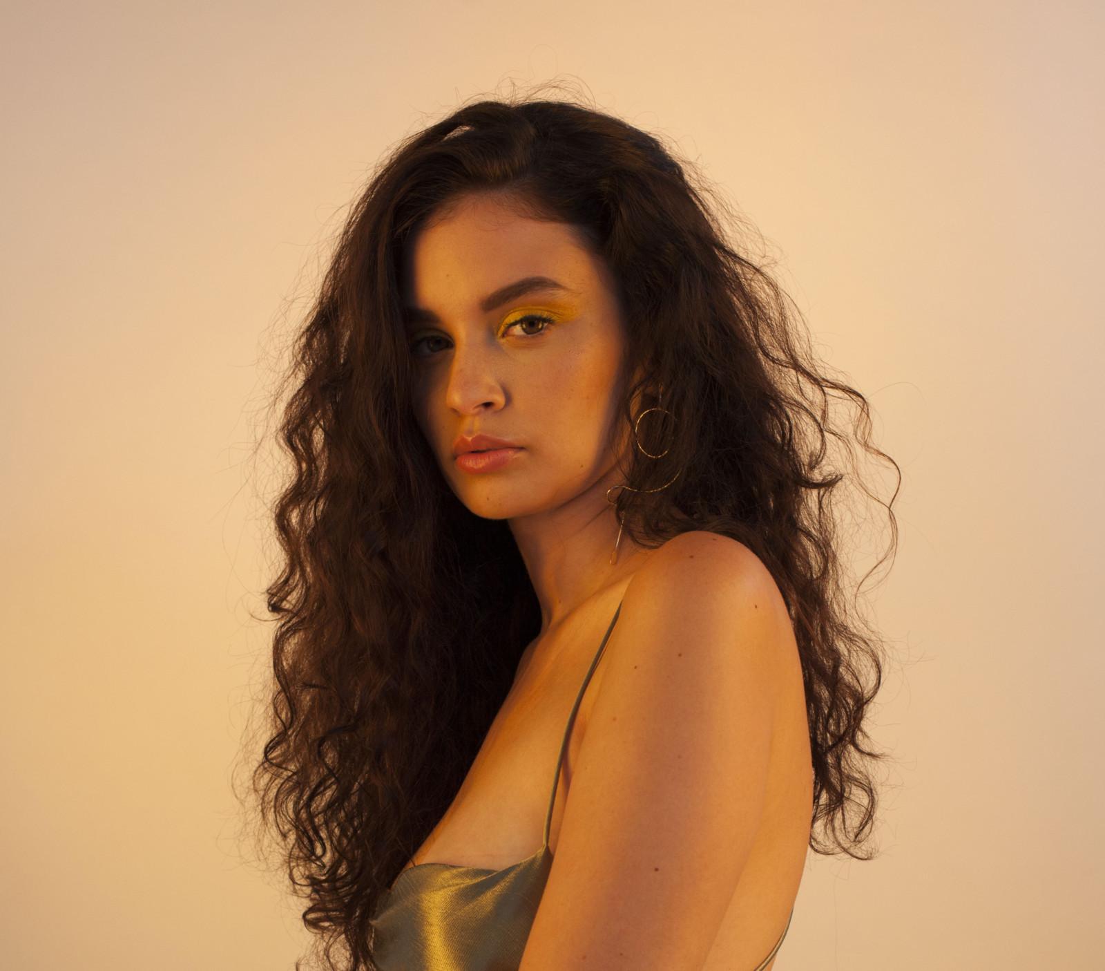 Sabrina Claudio Wallpapers Wallpaper Cave