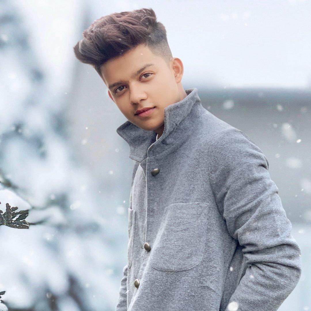 "An Incredible Compilation of Riyaz Images in Full 4K Resolution Over 999 Stunning Options"