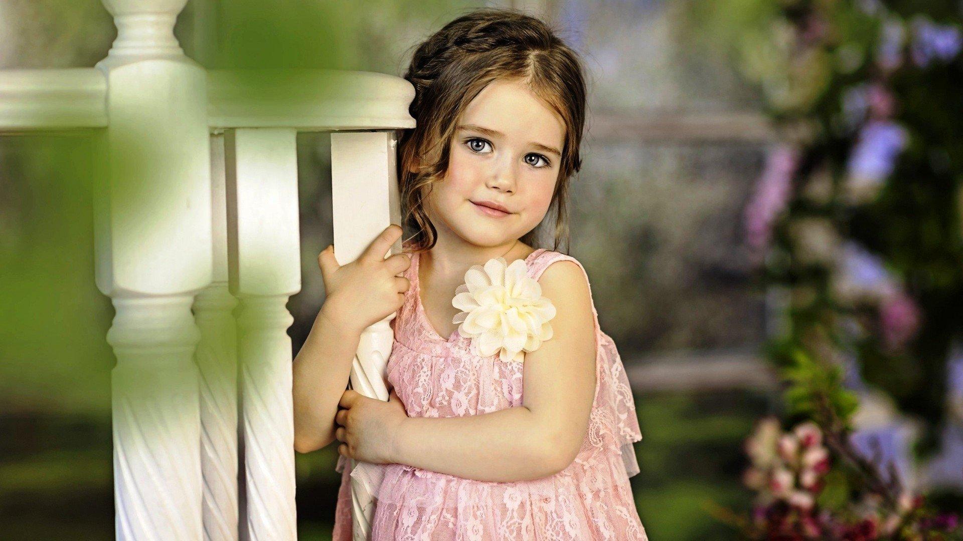 Adorable Little Girl Wallpapers Wallpaper Cave