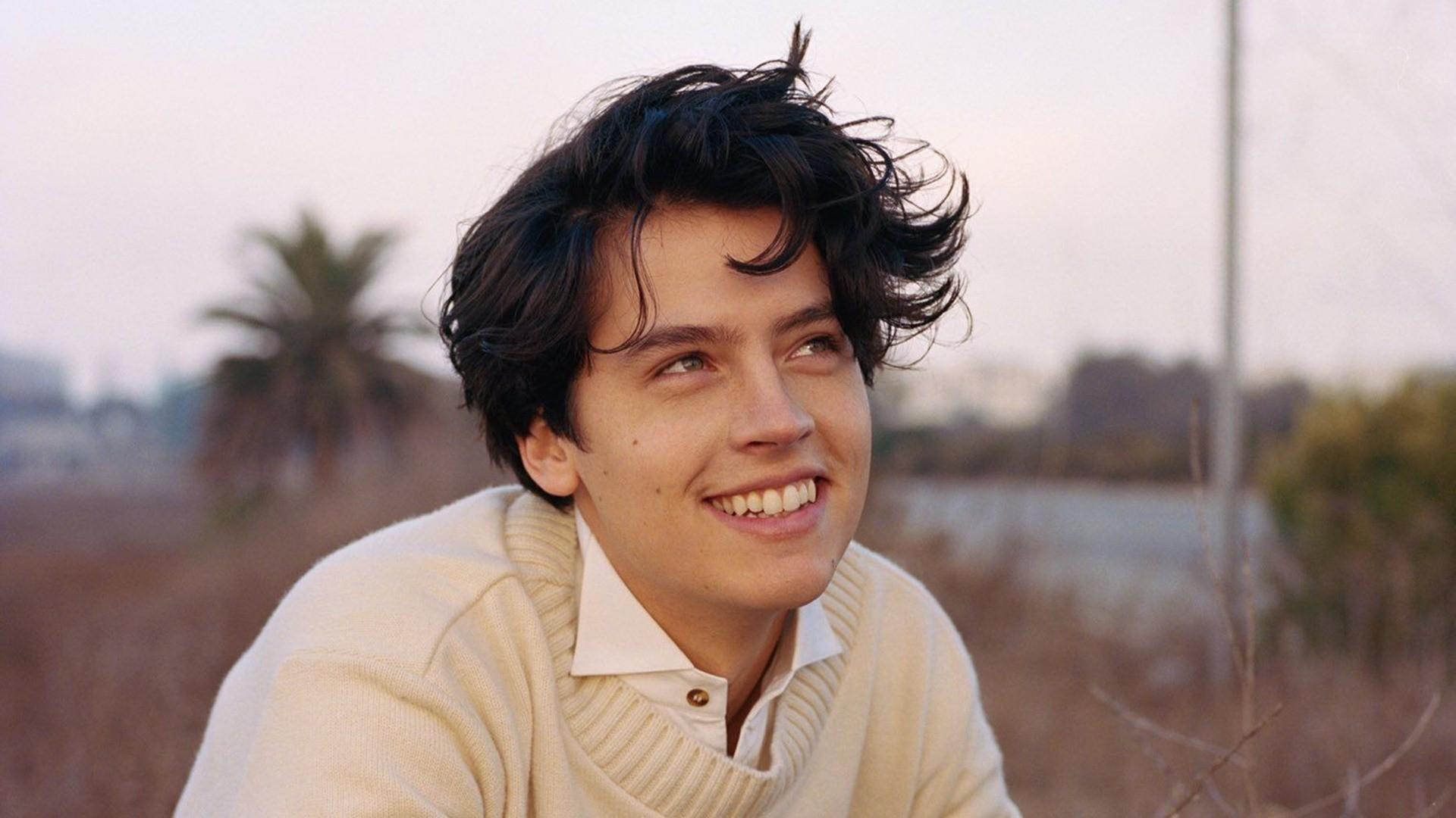 Cole Sprouse Desktop Wallpapers Wallpaper Cave