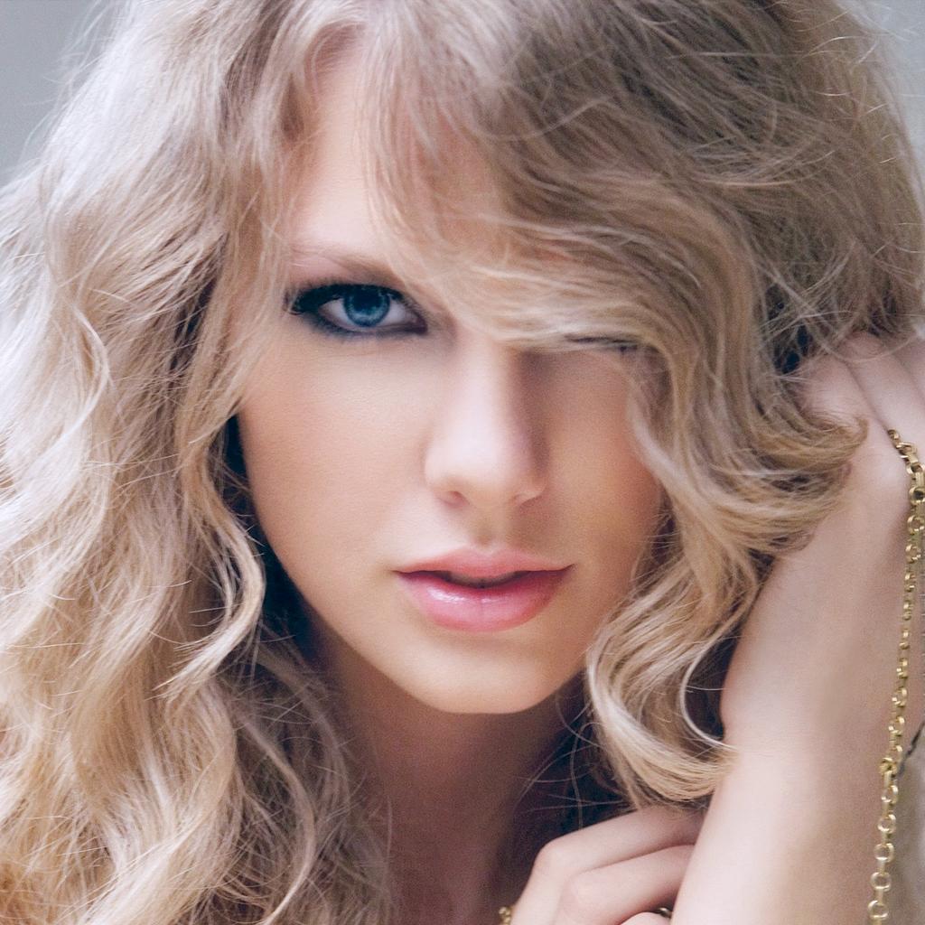 Taylor Swift Love Story Wallpaper