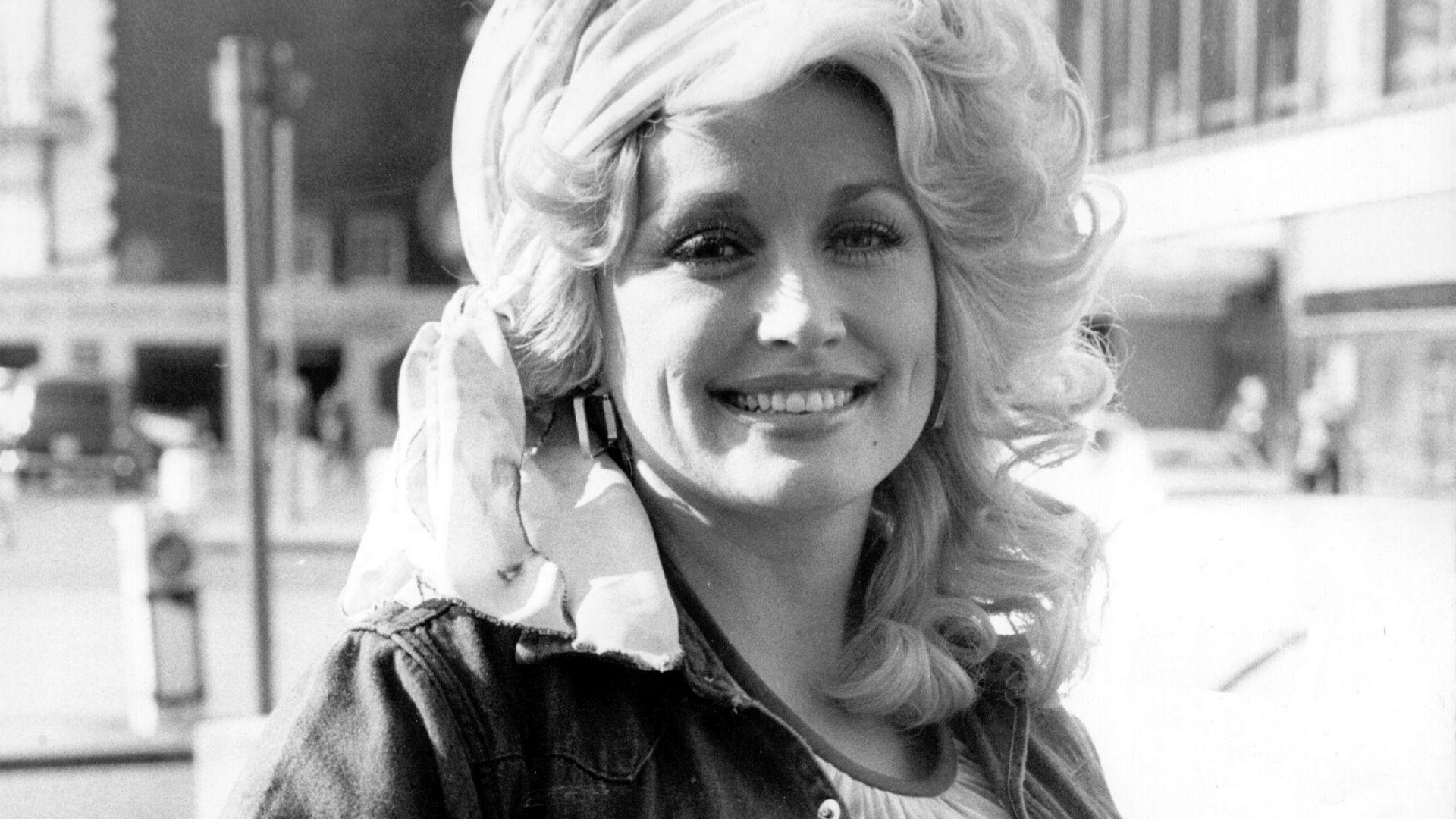 Dolly Parton Wallpapers Wallpaper Cave