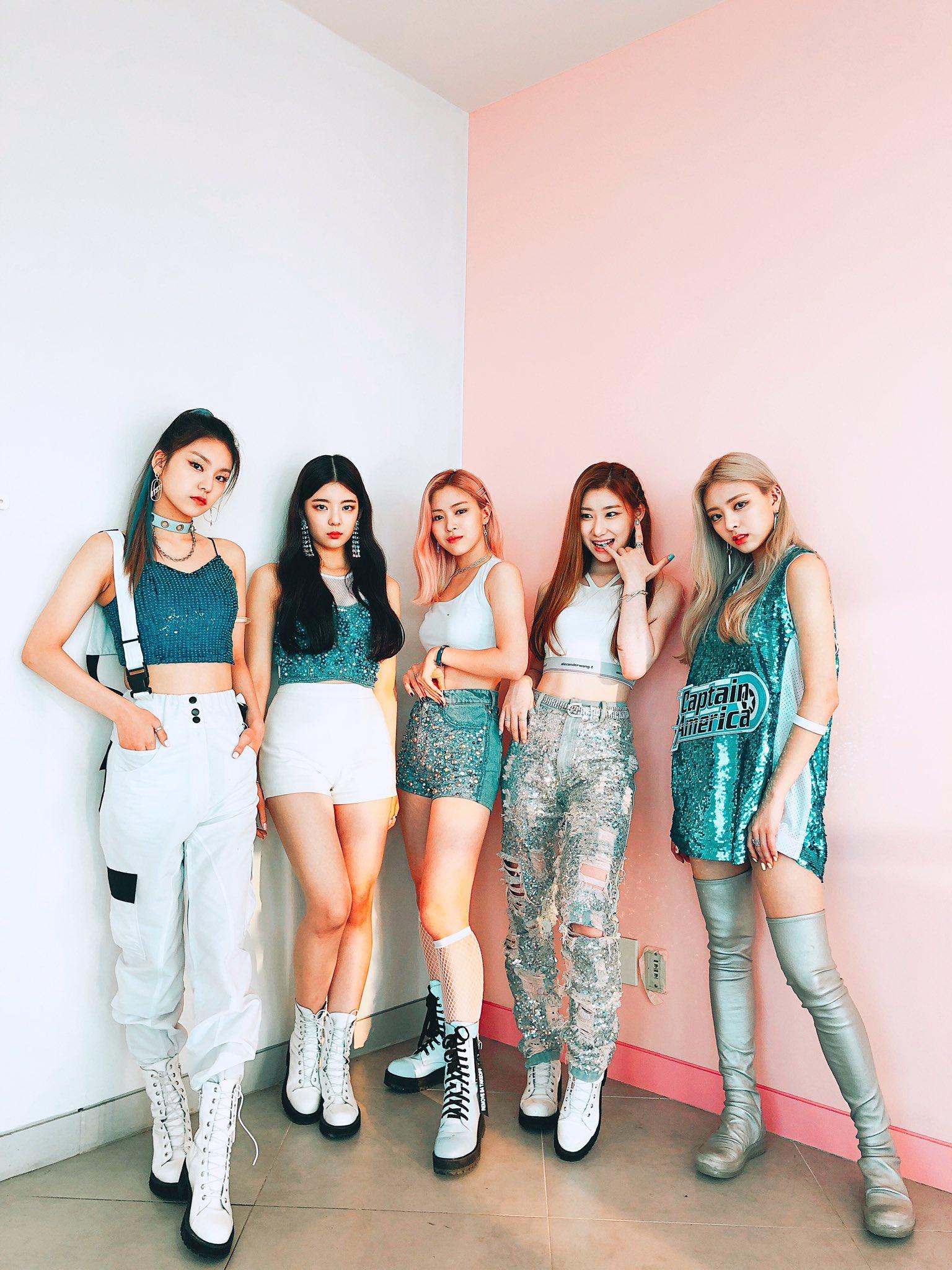 Itzy Aesthetic Wallpapers Top Free Itzy Aesthetic Backgrounds Sexiz Pix