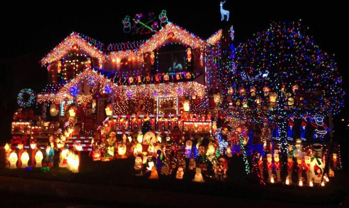 Stranger Things Christmas Lights Wallpapers Wallpaper Cave