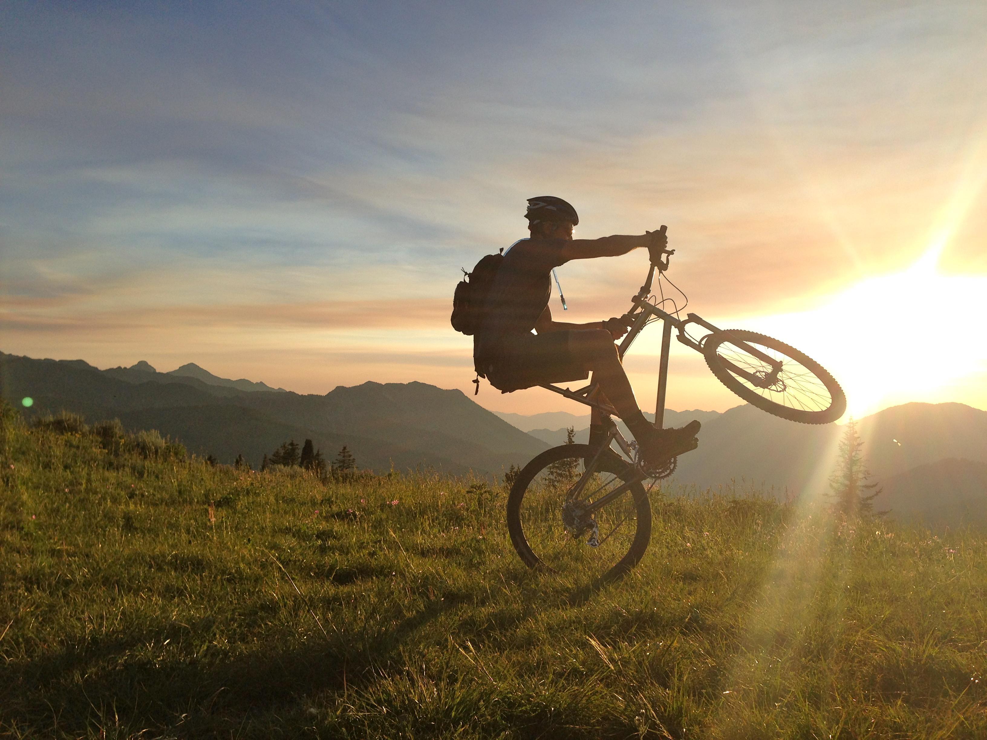 Mountain Bike Wheelie Wallpapers Wallpaper Cave