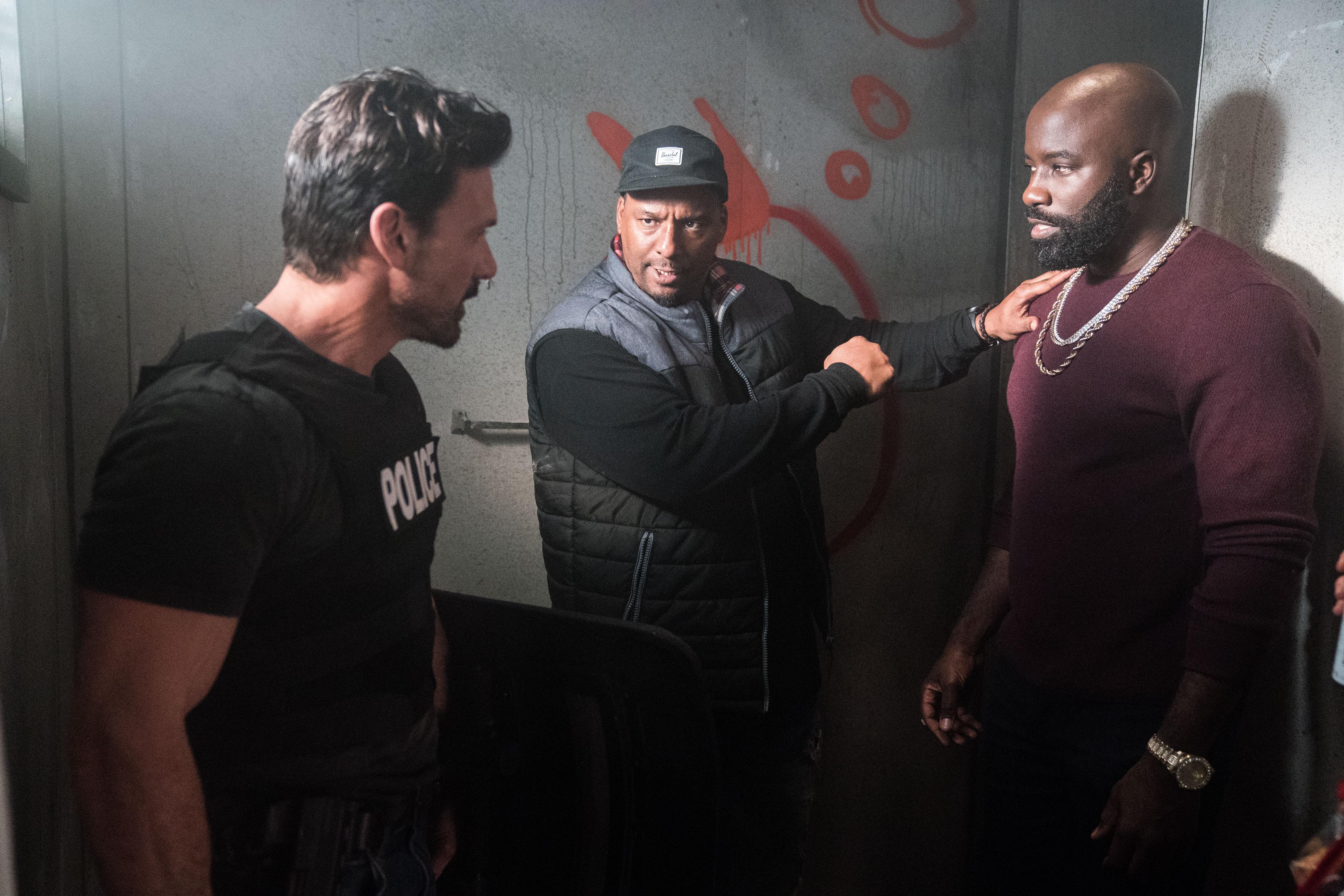 Black and Blue movie review & film summary (2019) Roger Ebert