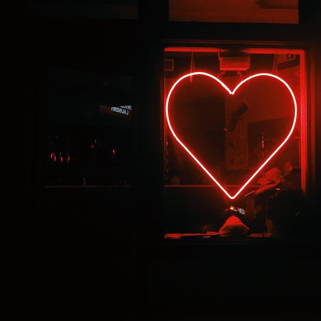 Aesthetic Red Heart Neon Wallpapers Wallpaper Cave