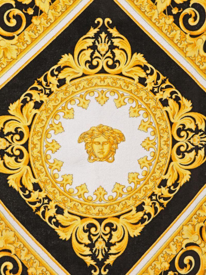 Iphone Screensaver Versace Wallpaper Hallerenee