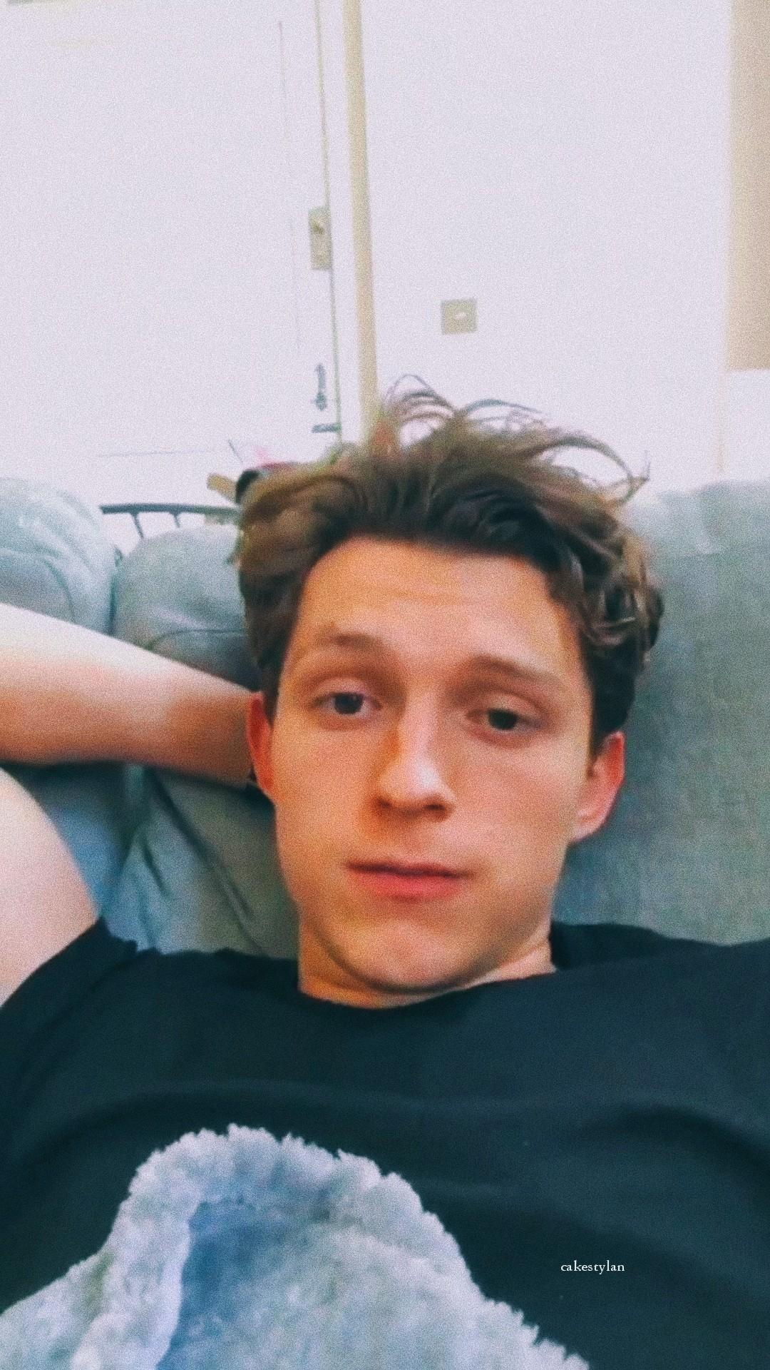 Tom Holland iPhone Tumblr Wallpapers Wallpaper Cave