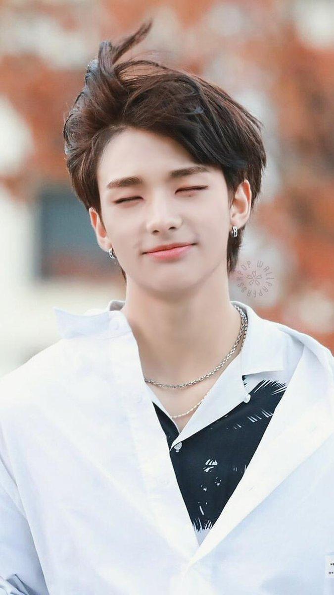 Stray Kids Hyunjin Wallpapers Wallpaper Cave