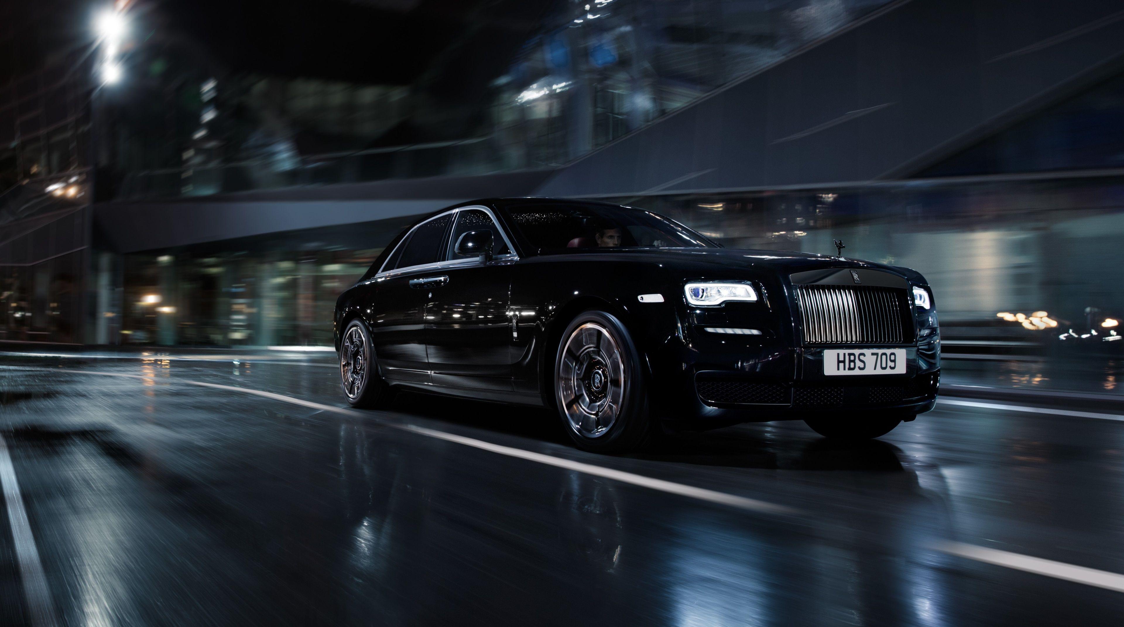 Rolls Royce Cullinan Black Badge Wallpaper