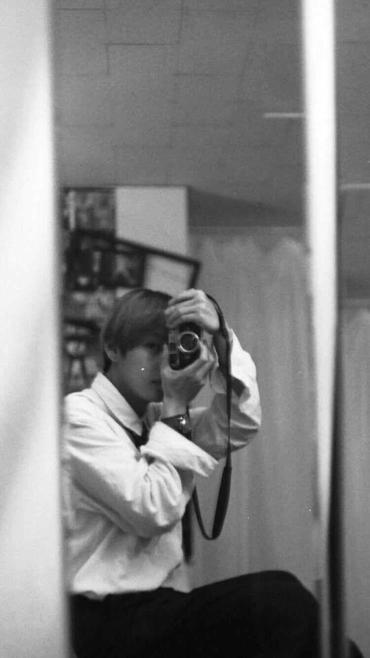 Taehyung Black And White Aesthetic Wallpapers Wallpaper Cave