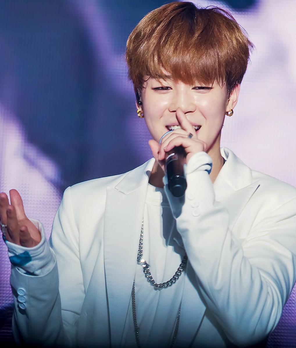 Jimin And Rose Wallpapers Wallpaper Cave