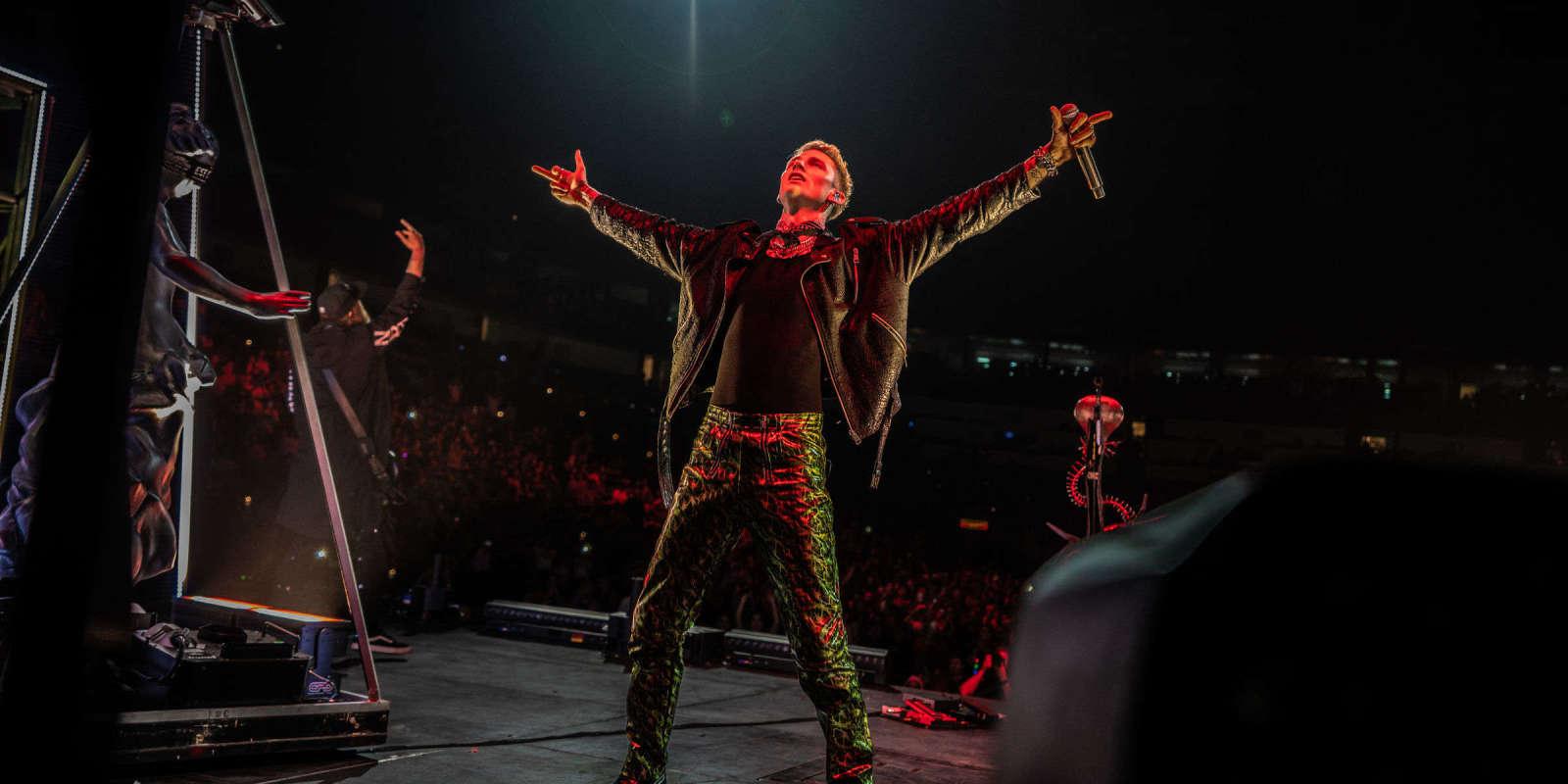 Machine Gun Kelly Hotel Diablo Wallpapers Wallpaper Cave