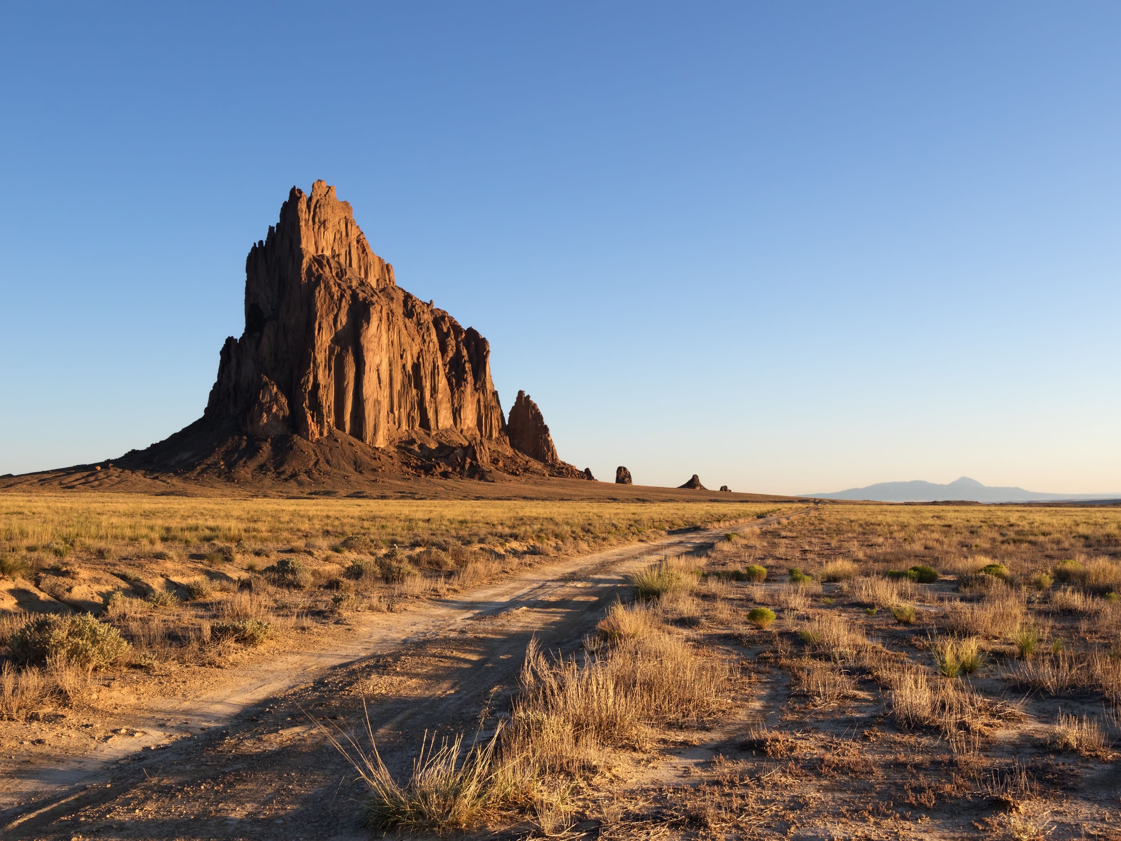 Shiprock Rock Formation New Mexico Wallpapers Wallpaper Cave