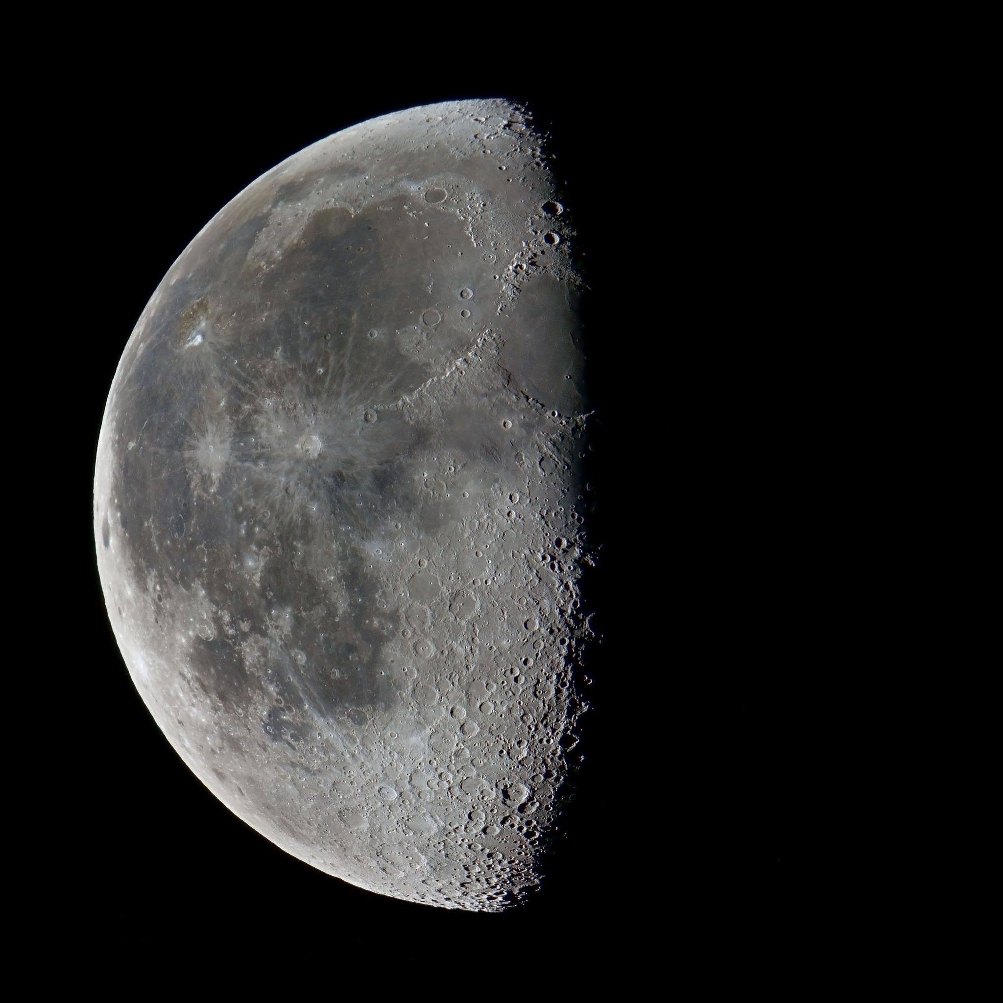 Waning Gibbous Moon Wallpapers Wallpaper Cave