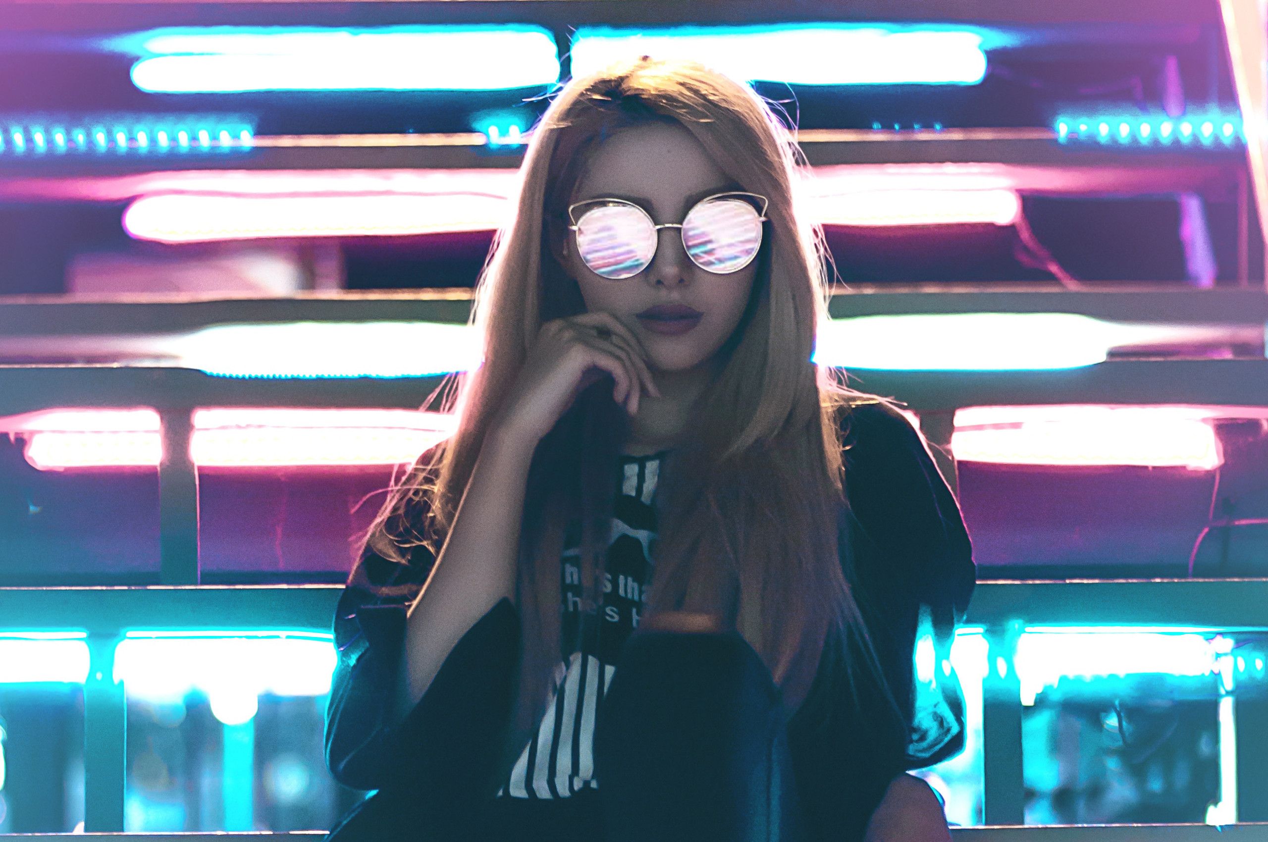 Light Neon Girl Wallpapers Wallpaper Cave