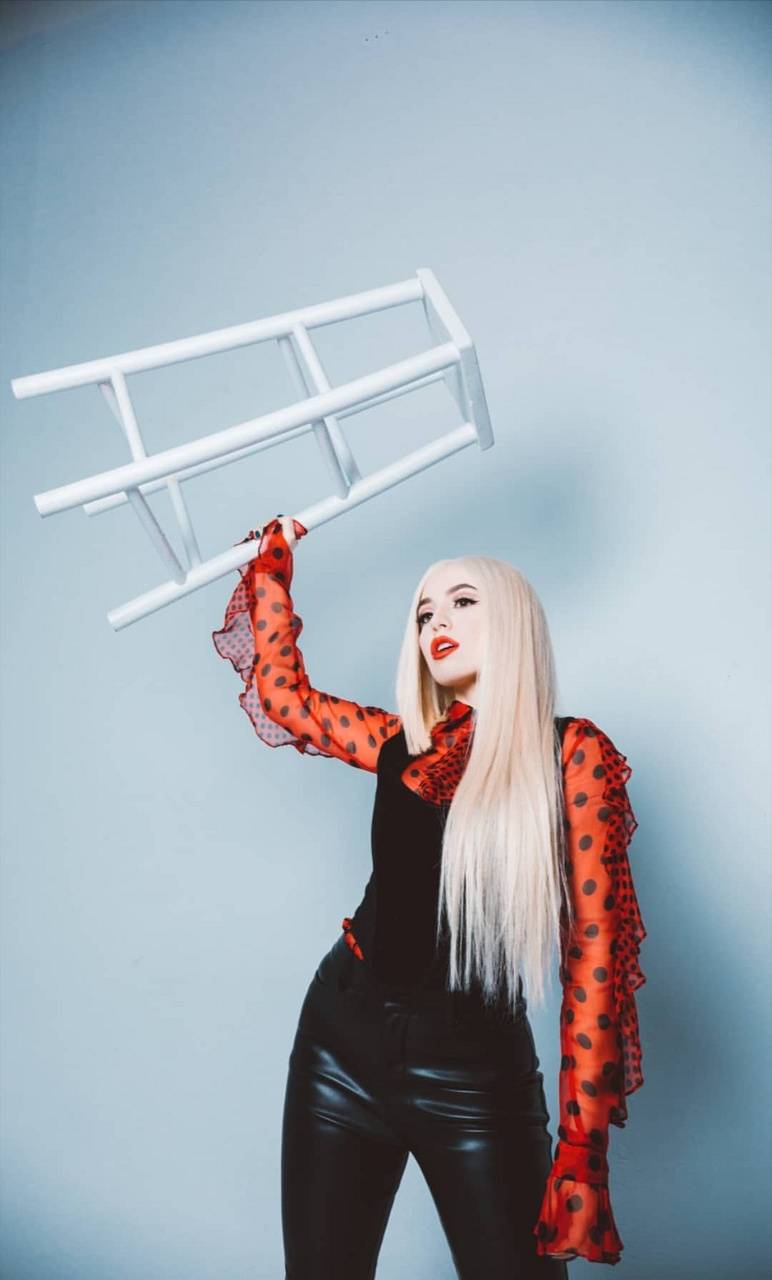 Ava Max iPhone Wallpapers Wallpaper Cave
