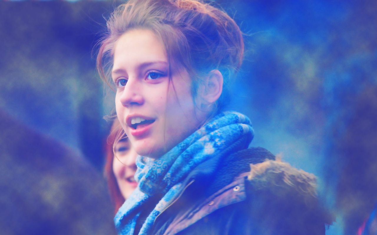 Blue Is The Warmest Colour Wallpapers Wallpaper Cave