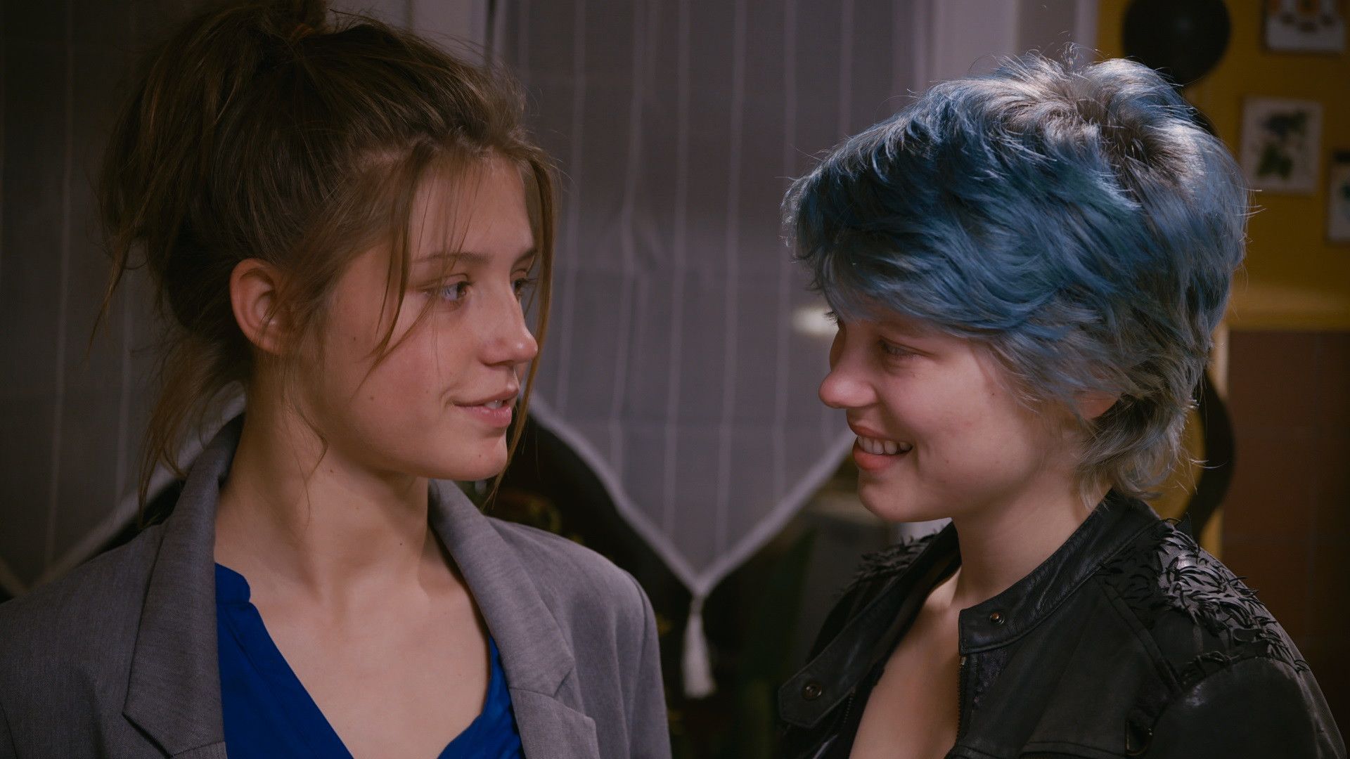 Blue Is The Warmest Colour Wallpapers Wallpaper Cave