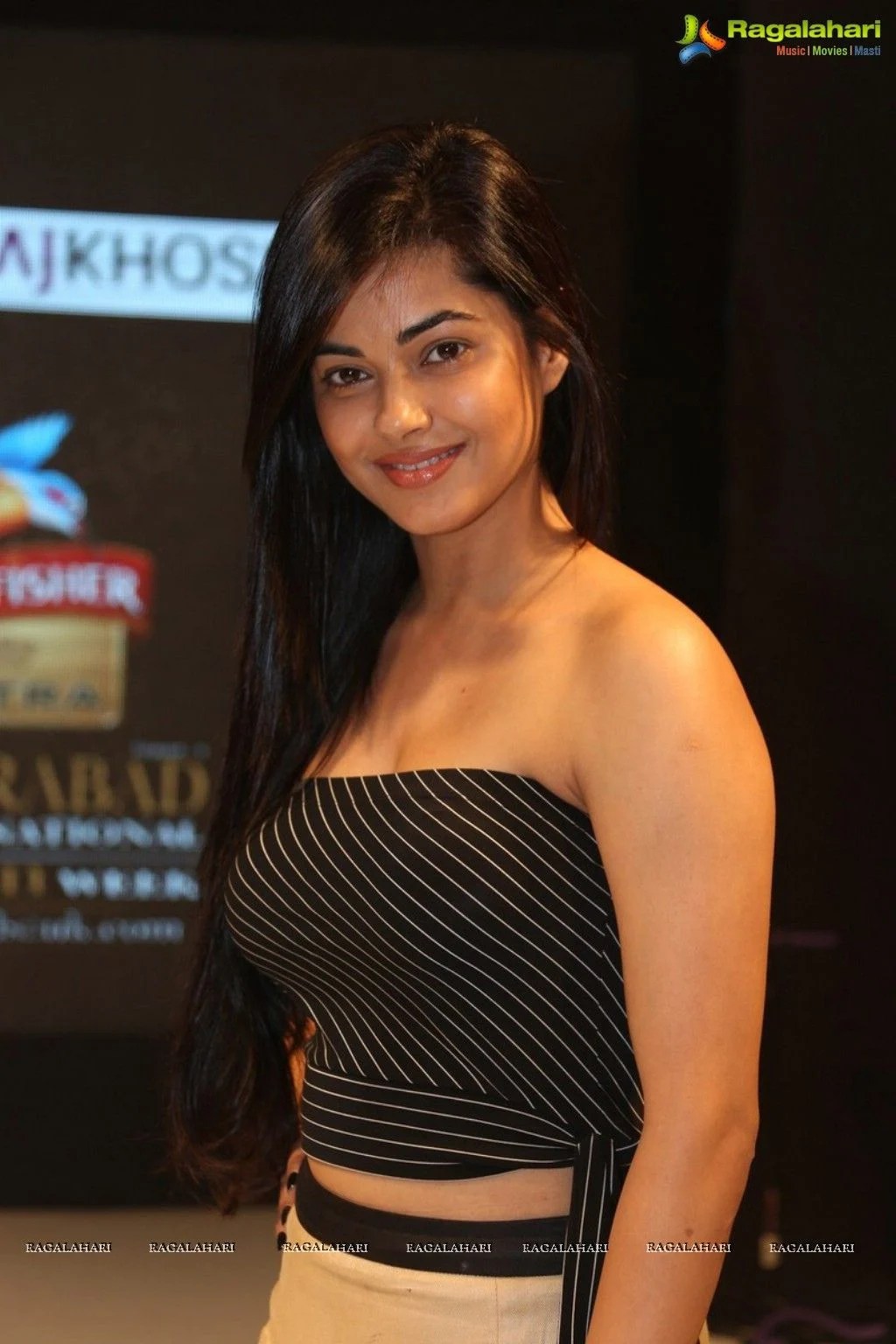 Meera Chopra Wallpapers - Wallpaper Cave