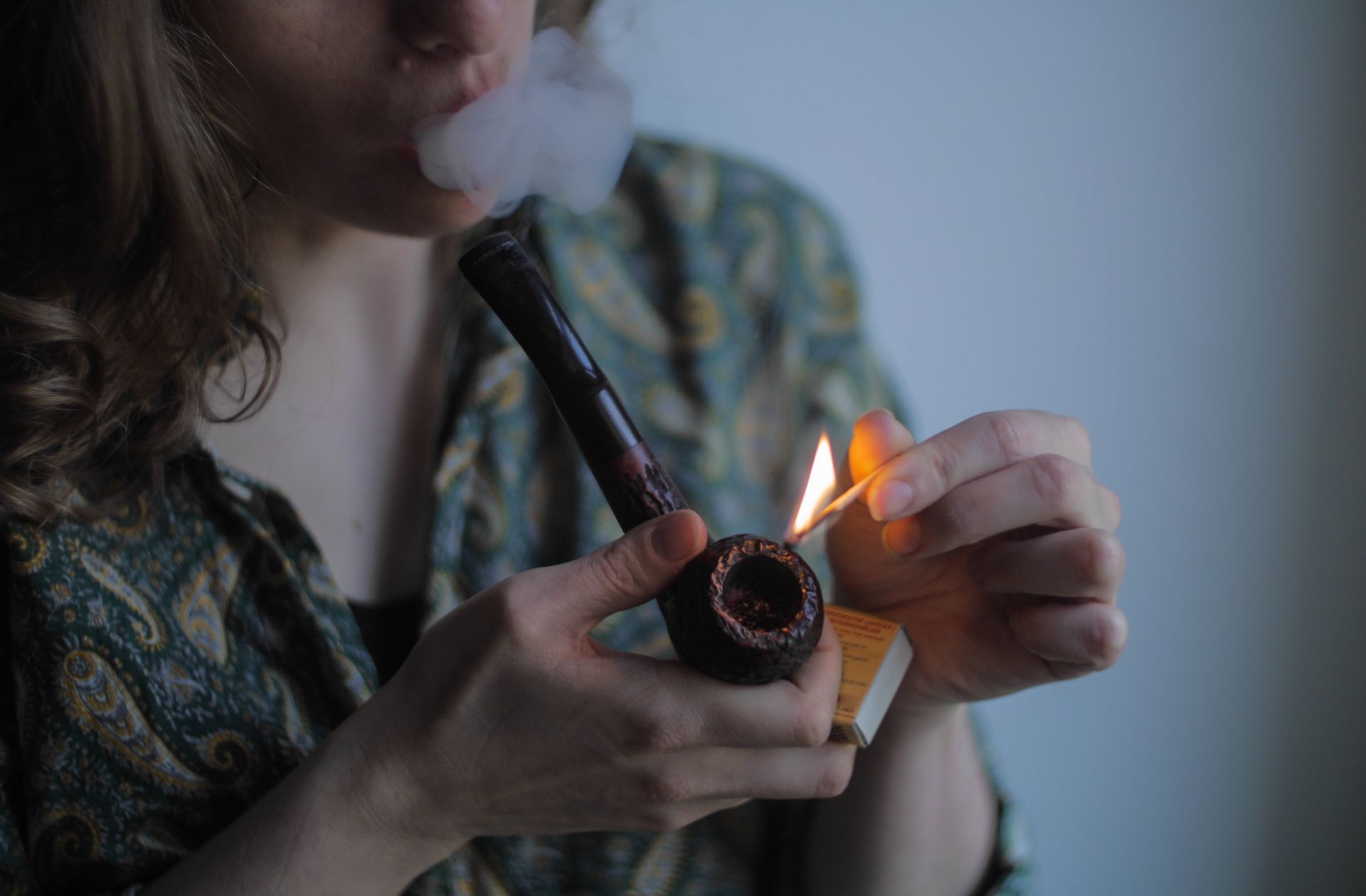 Women Smoking Pipes Wallpapers Wallpaper Cave