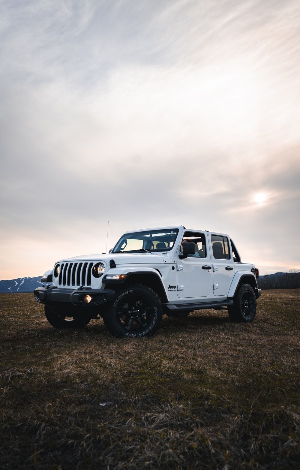 White Jeep Wallpapers Wallpaper Cave