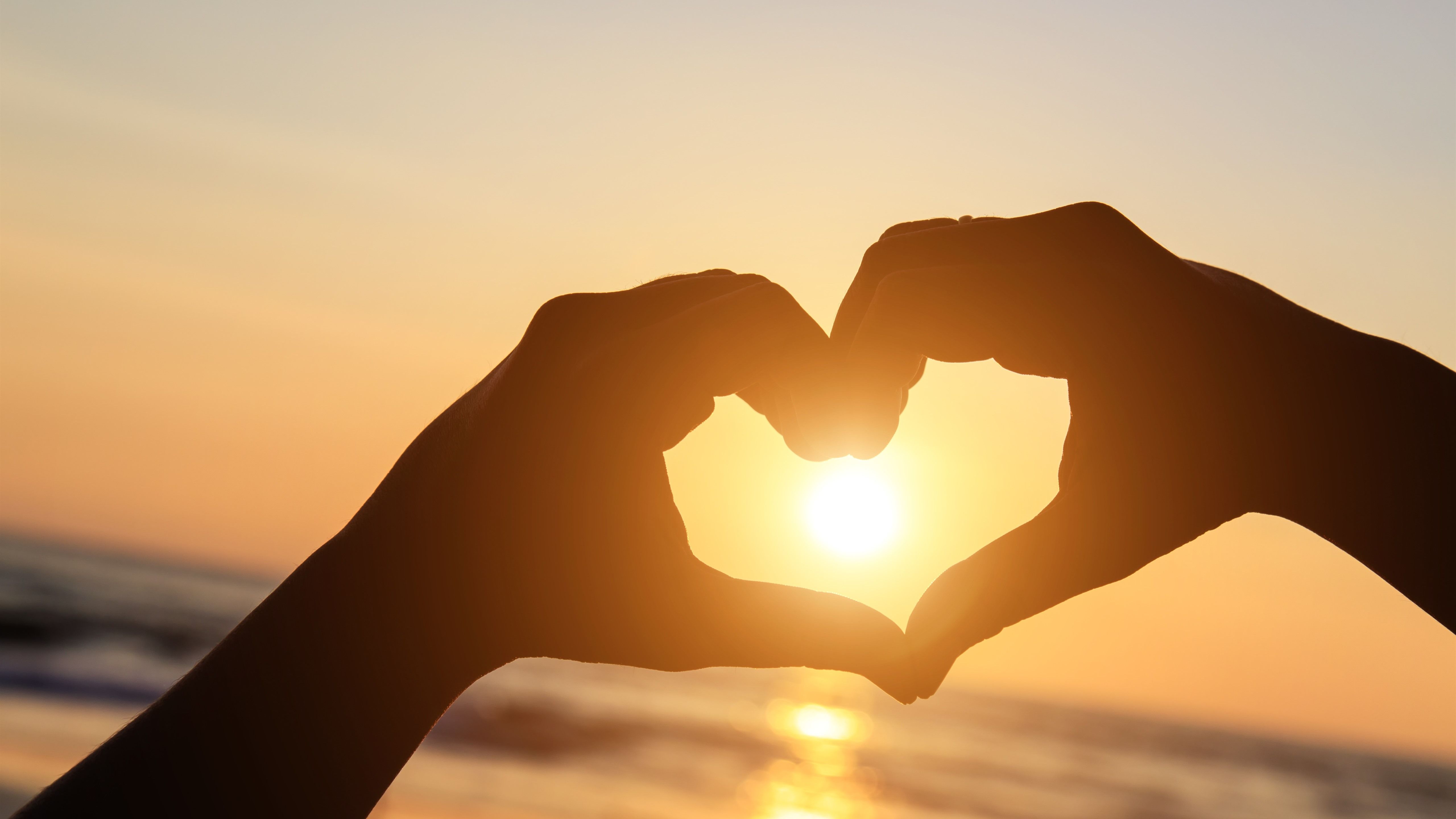 Heart Hand Wallpapers Wallpaper Cave