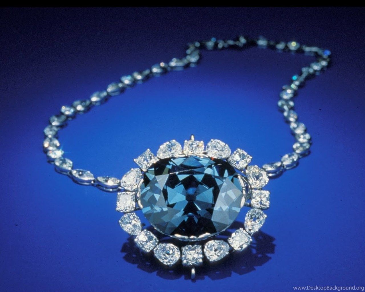 Diamond Necklace Wallpapers Wallpaper Cave