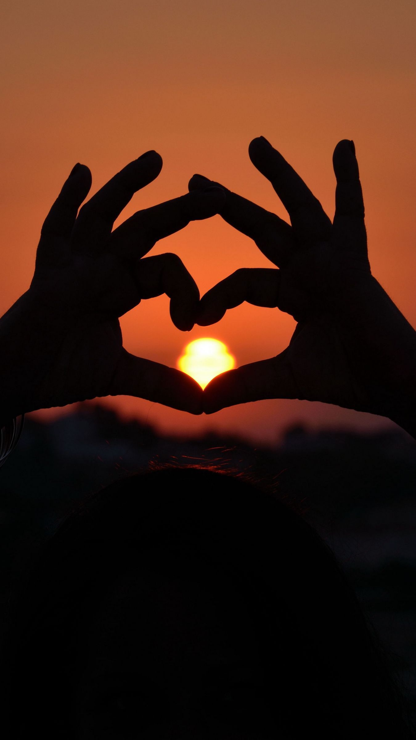 Heart Hand Wallpapers Wallpaper Cave